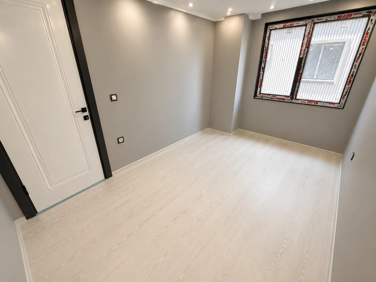 彡YÜKSEL'DEN KADIKÖY'DE YERDEN ISITMA KAPALI OTOPARKLI 1+1 DAİRE彡