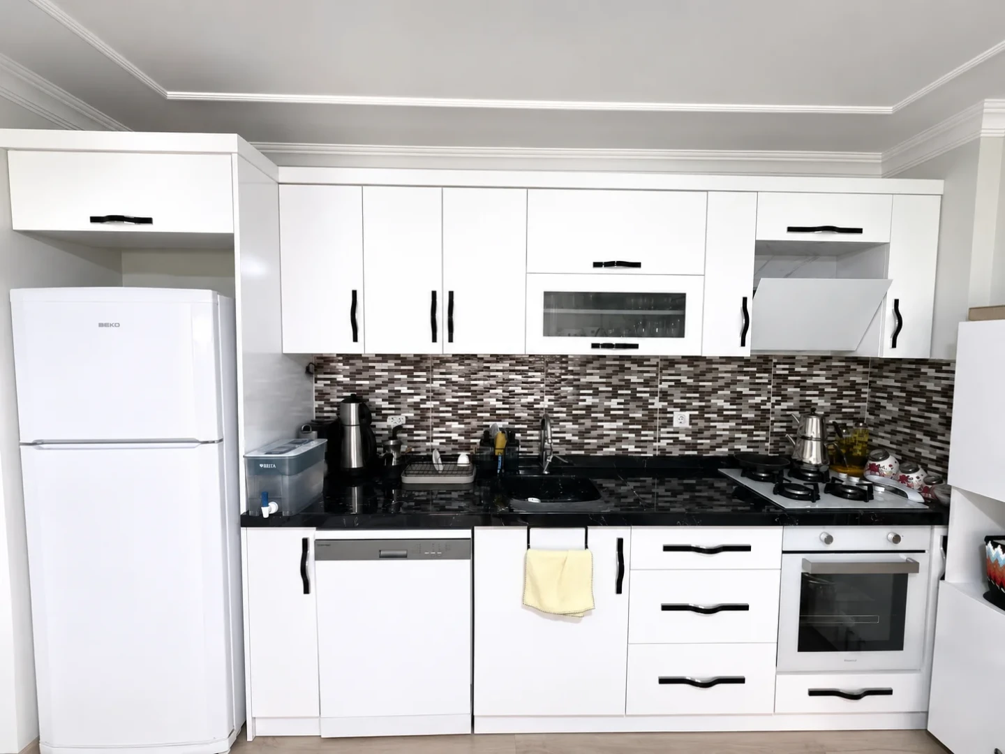 YÜKSELDEN ALTINKUMDA BAHÇE KULLANIMLI 7 YAŞINDA FIRSAT 2+1 DAİRE