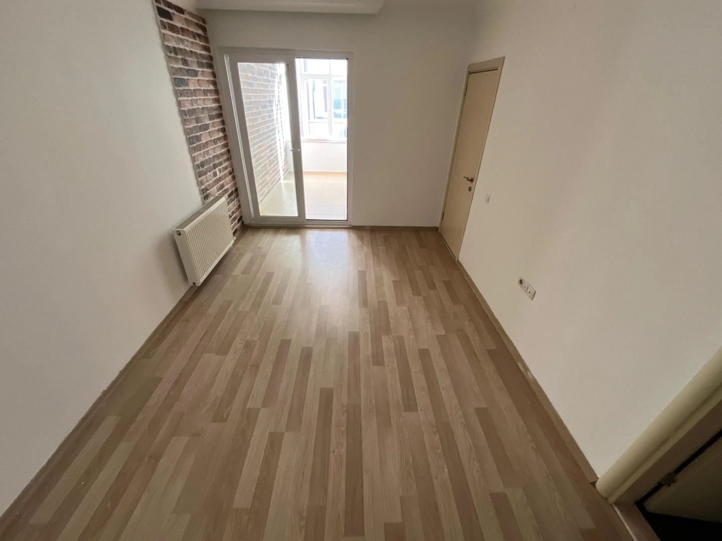 YÜKSELDEN İKİZÇAYDA KOMBİ HAZIR ARA KAT ÖN CEPHE 3+1 LÜKS DAİRE