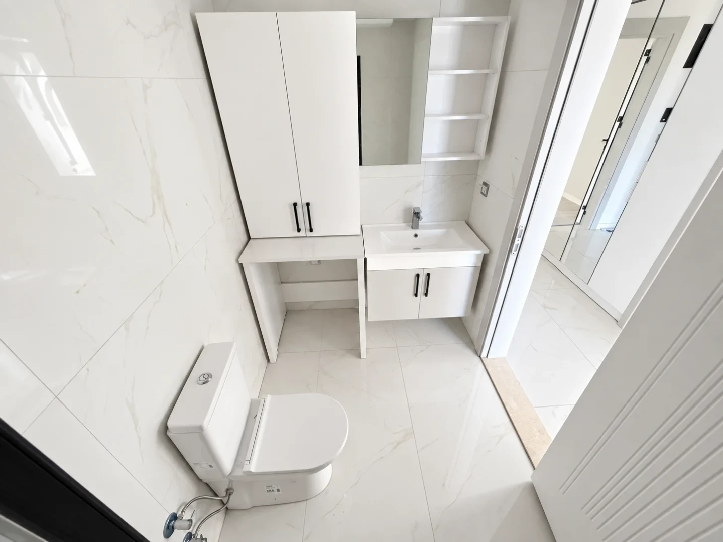 YÜKSEL'DEN KADIKÖY'DE FULL KREDİLİ TAKASA AÇIK ARAKAT 1+1 DAİRE