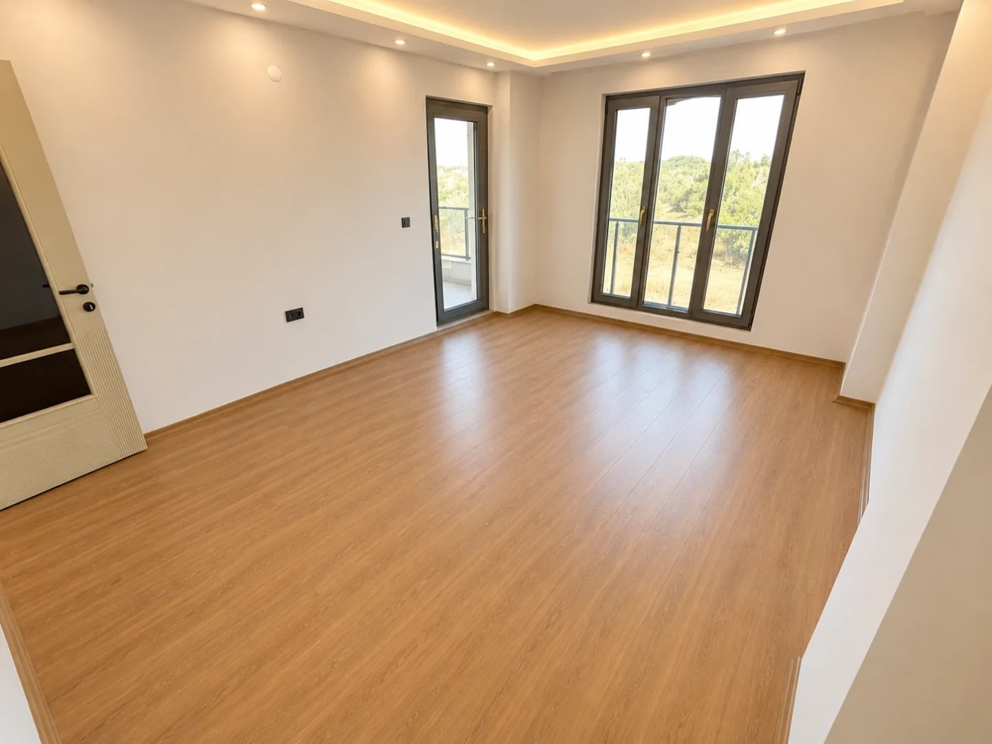 YÜKSEL'DEN KADIKÖY'DE OTOPARKLI SIFIR LÜKS 2+1 SATILIK DAİRE