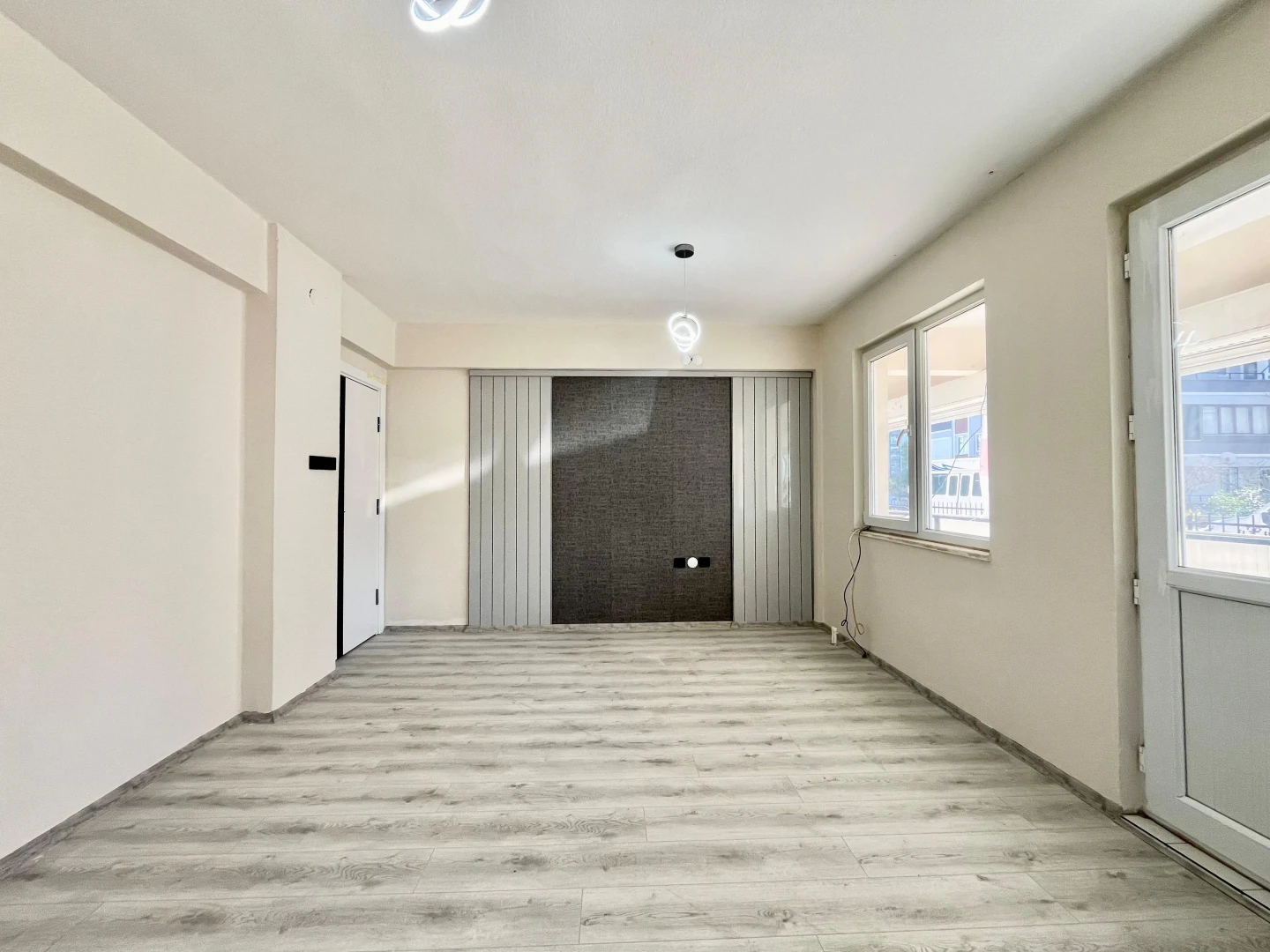YÜKSELDEN ALTINKUMDA ÖNCEPHE AYRI MUTFAK ARAKAT FIRSAT 2+1 DAİRE