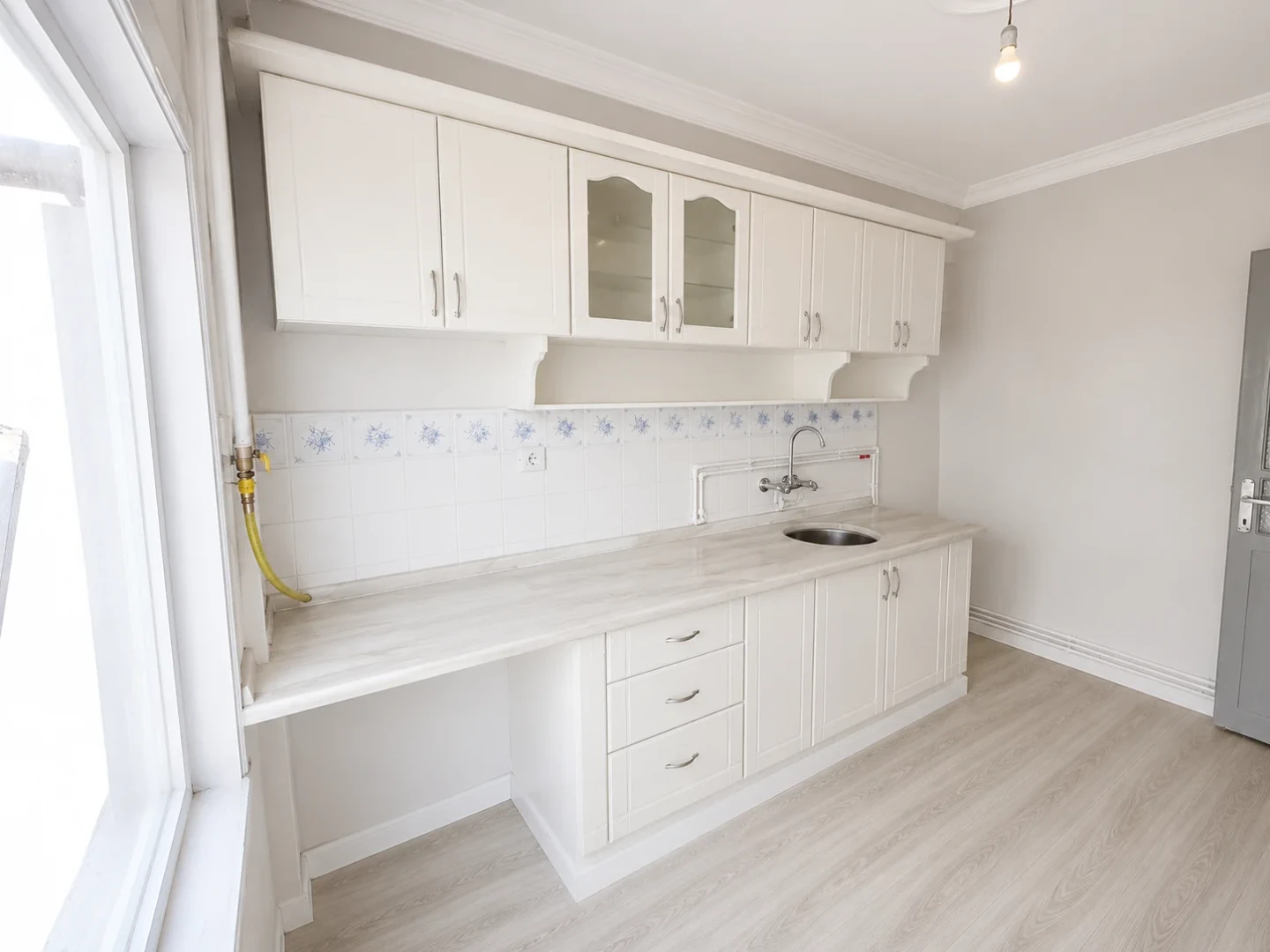 ツYÜKSEL'DEN EDREMİT'TE UYGUN FİYAT KAPALI MUTFAKLI 2+1 DAİRE