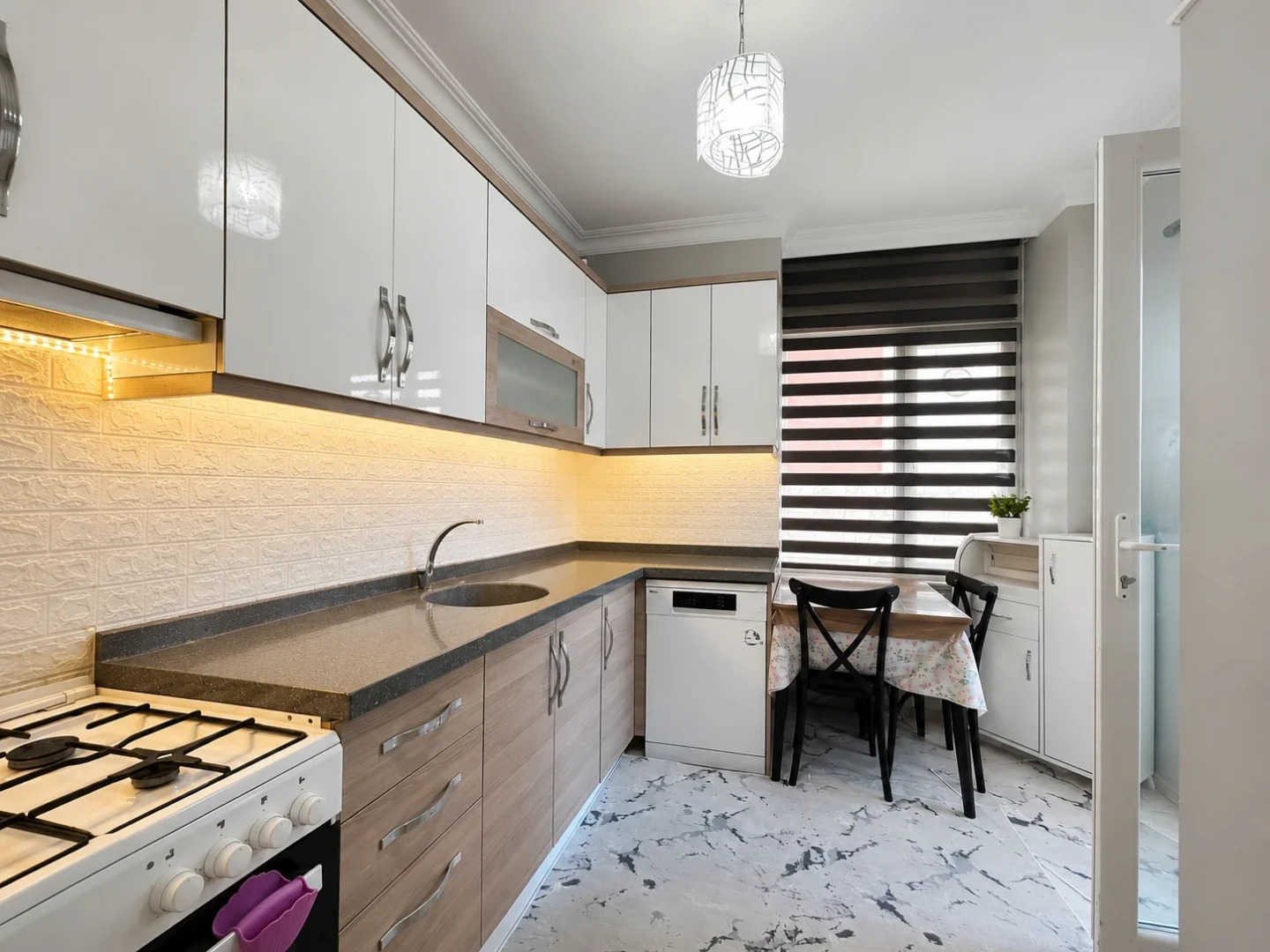ツYÜKSEL'DEN KADIKÖY'DE FULL KREDİLİ ÖN CEPHE 3+1 MANZARALI DAİRE