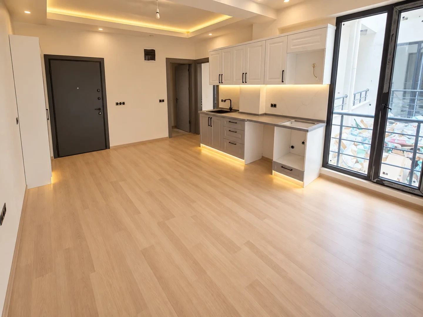 YÜKSEL'DEN TUZCUMURAT'TA GENÇ BİNADA LÜKS 1+1 OTOPARKLI DAİRE