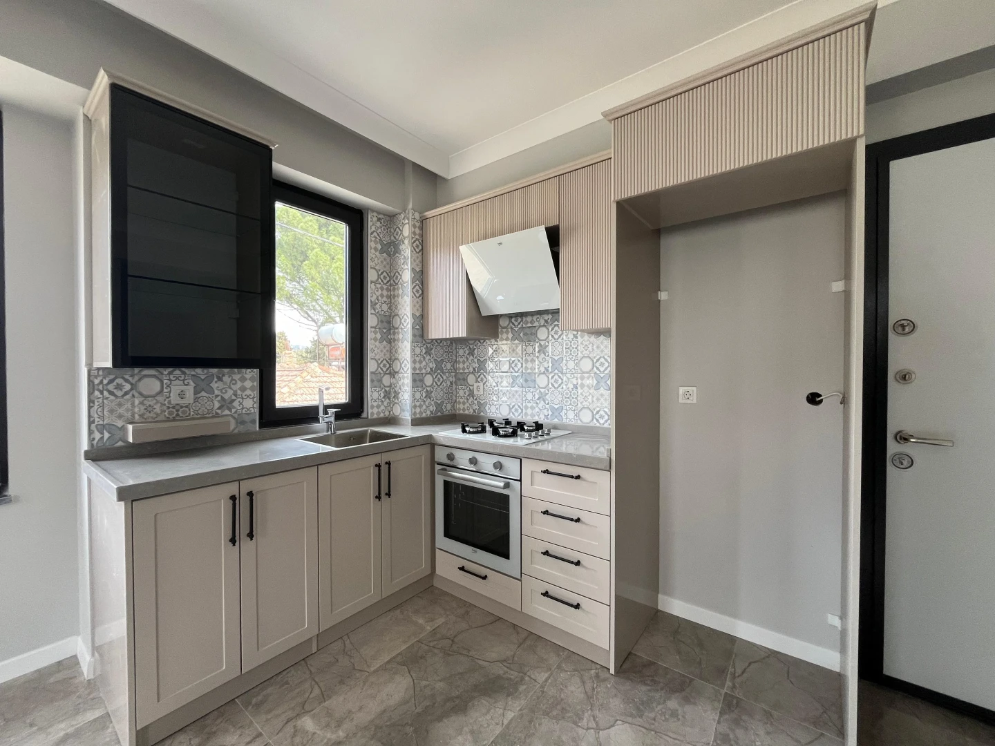 YÜKSEL'DEN SATILIK GÜRE'DE KAÇMAZ FIRSATA SIFIR LUX 1+1 DAİRE