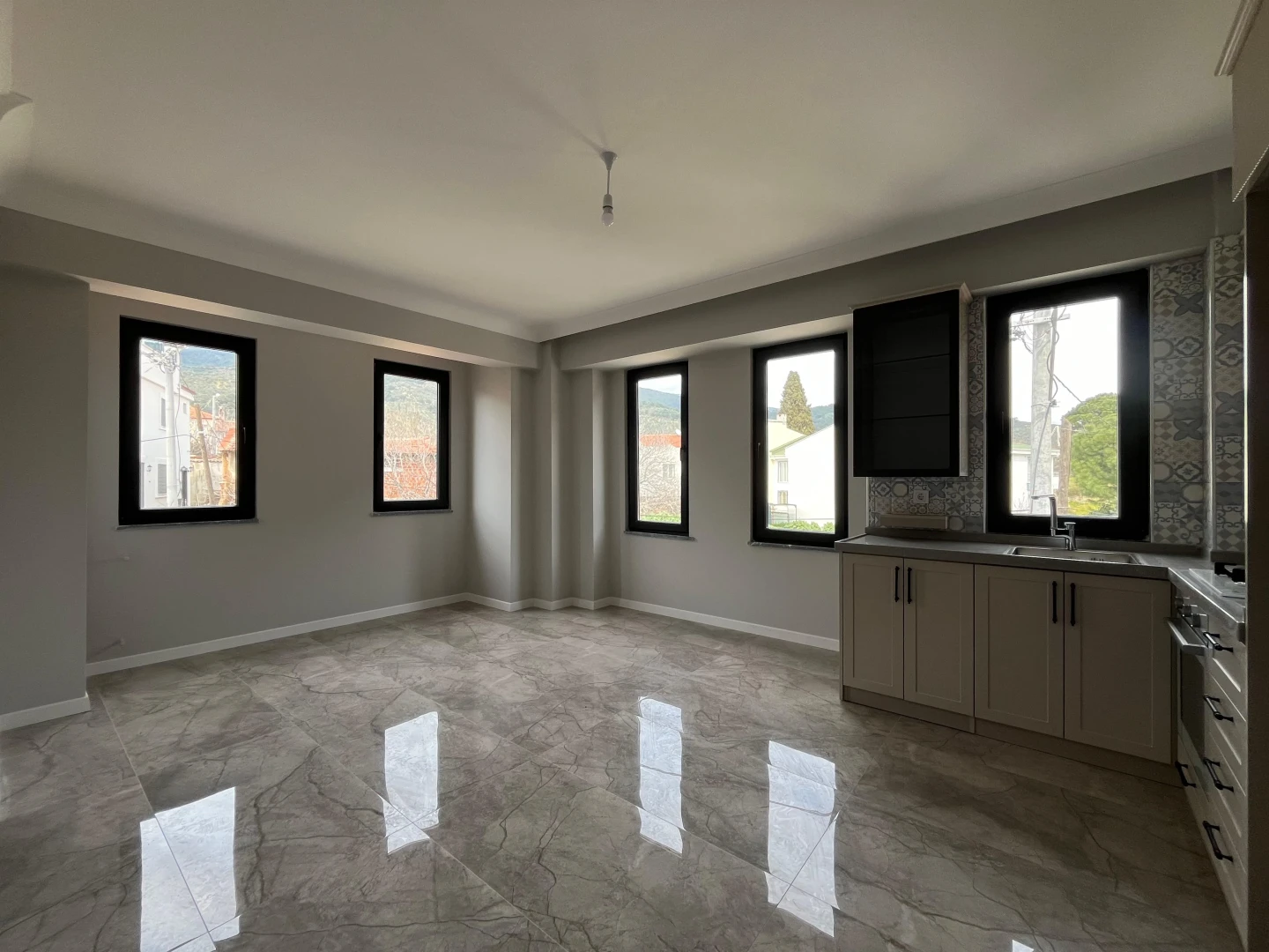 YÜKSEL'DEN SATILIK GÜRE'DE KAÇMAZ FIRSATA SIFIR LUX 1+1 DAİRE