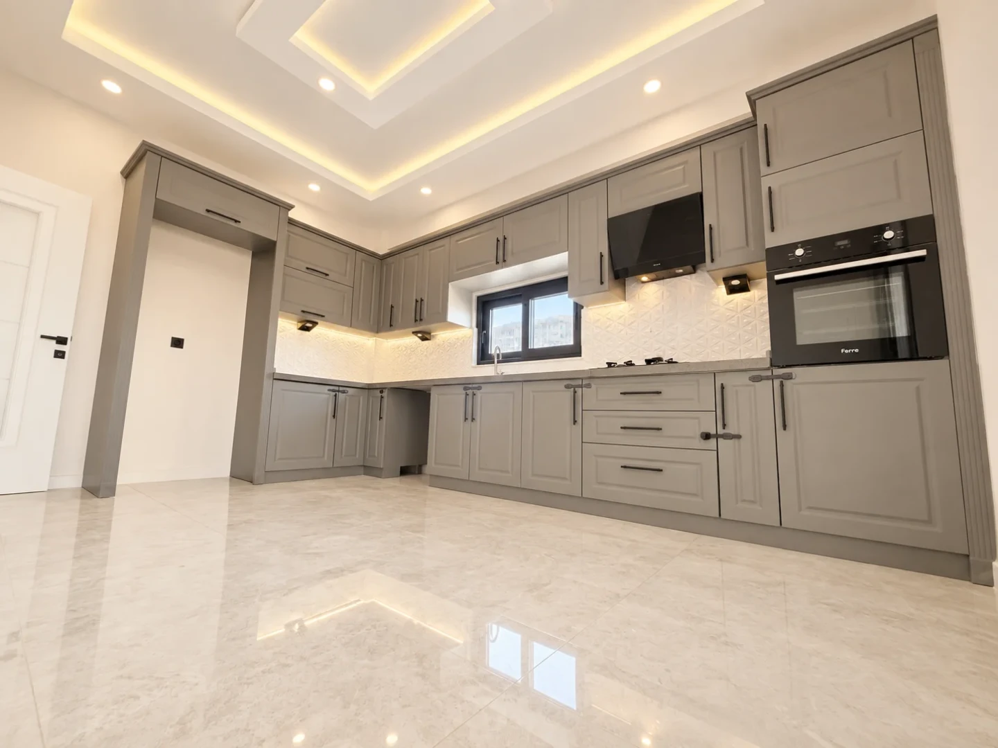 彡YÜKSEL'DEN KADIKÖYDE SİTE İÇİNDE SIFIR 3+1 ÖNCEPHE ARAKAT彡