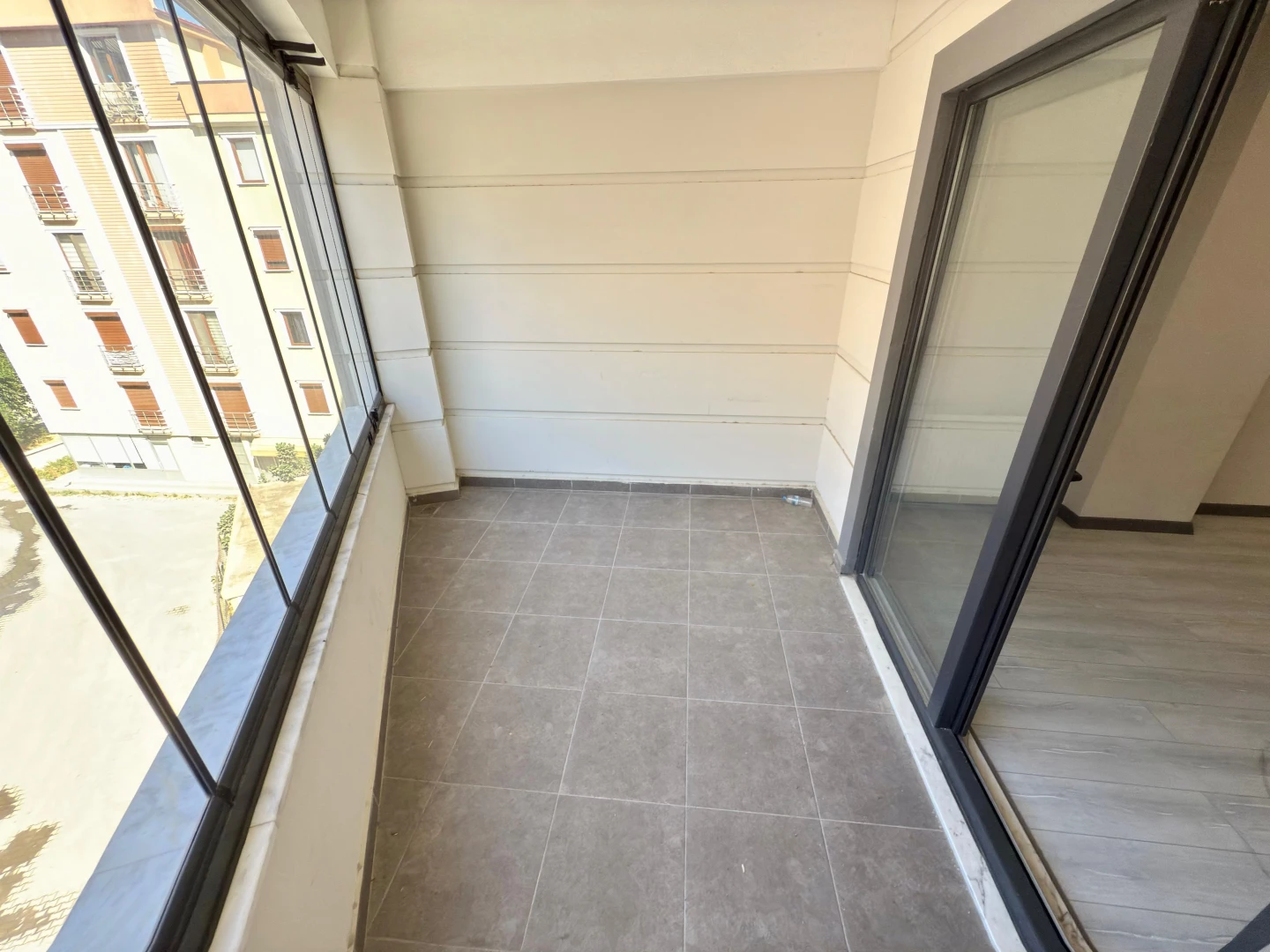 YÜKSELDEN AKÇAY MERKEZDE ULTRA GENİŞ 3+1 SATILIK LÜKS DAİRE