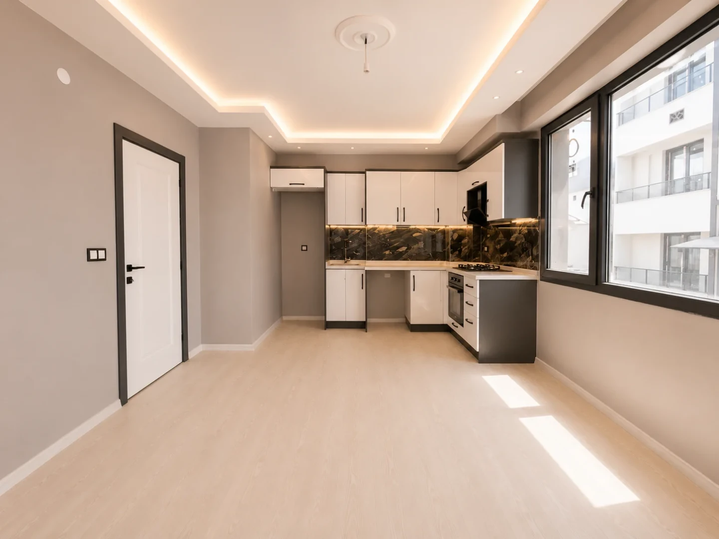 彡YÜKSEL'DEN KADIKÖY'DE YERDEN ISITMA KAPALI OTOPARKLI 1+1 DAİRE彡