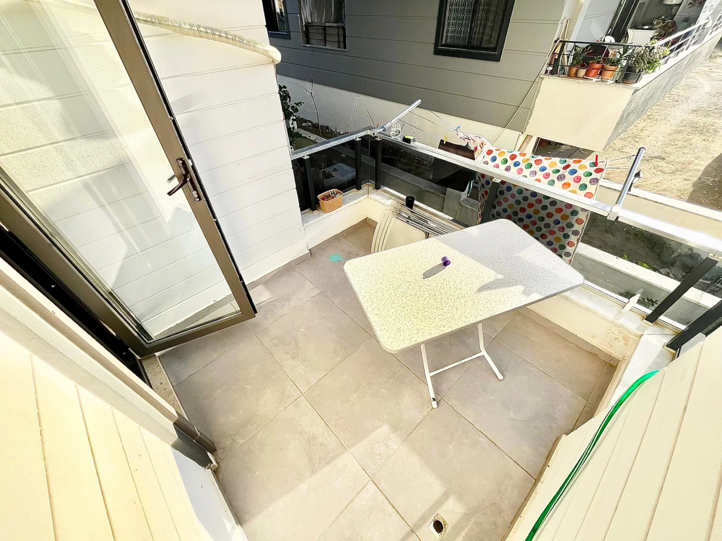 YETKİSİ SADECE YÜKSEL'DEN KAPALI OTOPARKLI D.GAZLI LUX 1+1 DAİRE