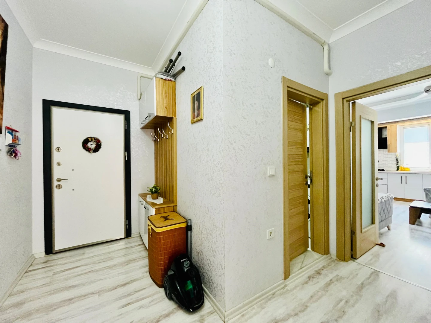 YETKİ YÜKSELDE AKÇAYIN EN GENİŞ EN FERAH SATILIK 1+1 LÜX DAİRESİ