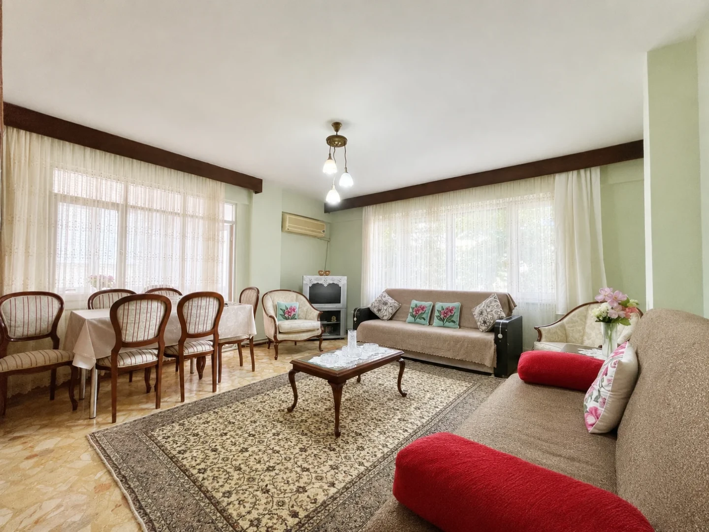 YÜKSELDEN AKÇAYDA DENİZE 50M FULL EŞYALI ÖNCEPHE ARAKAT 2+1DAİRE