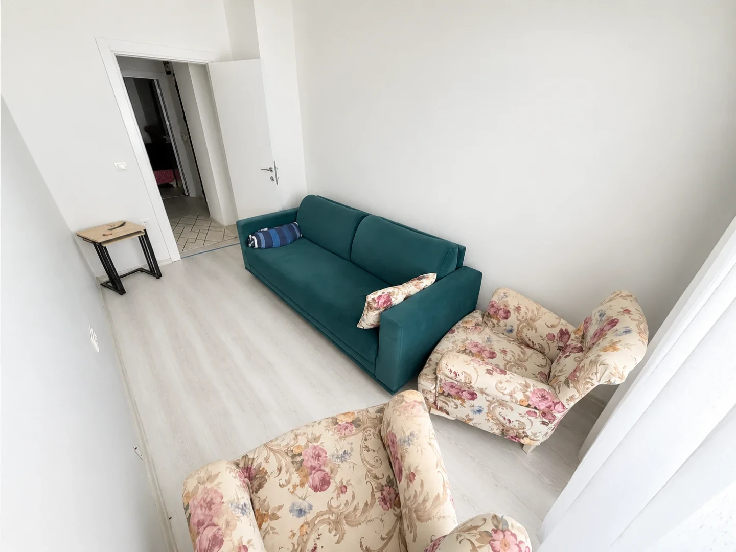 YÜKSEL'DEN EDREMİT'TE EŞYALI ÖNCEPHE 2+1 FIRSAT DAİRESİ