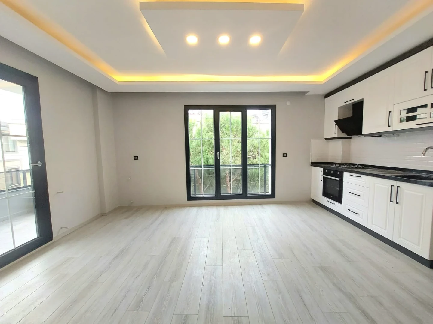 YÜKSELDEN AKÇAYDA ÖN CEPHE ULTRA GENİŞ SATILIK 1+1 LÜKS DAİRE