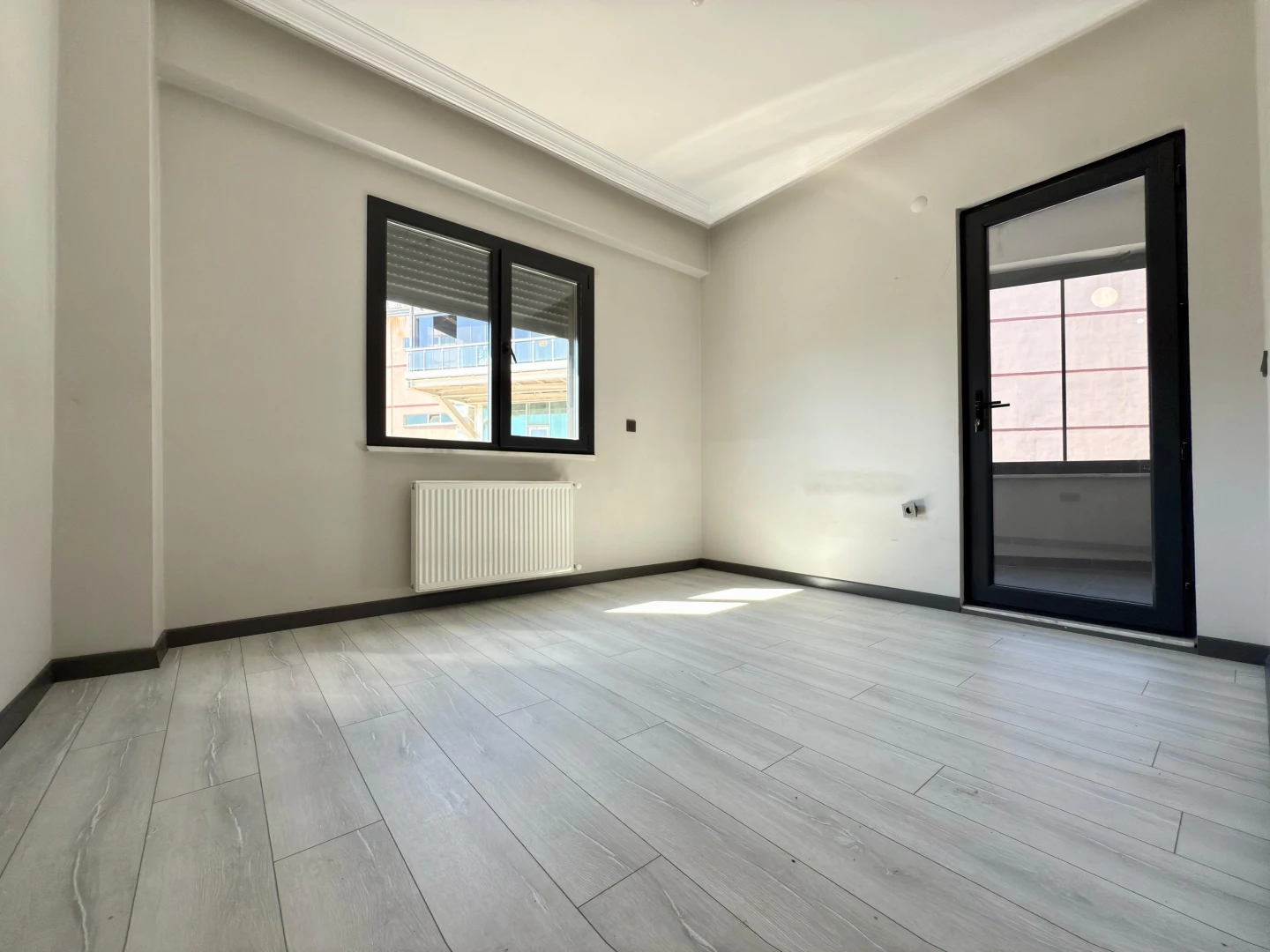 YÜKSELDEN AKÇAY MERKEZDE ULTRA GENİŞ 3+1 SATILIK LÜKS DAİRE