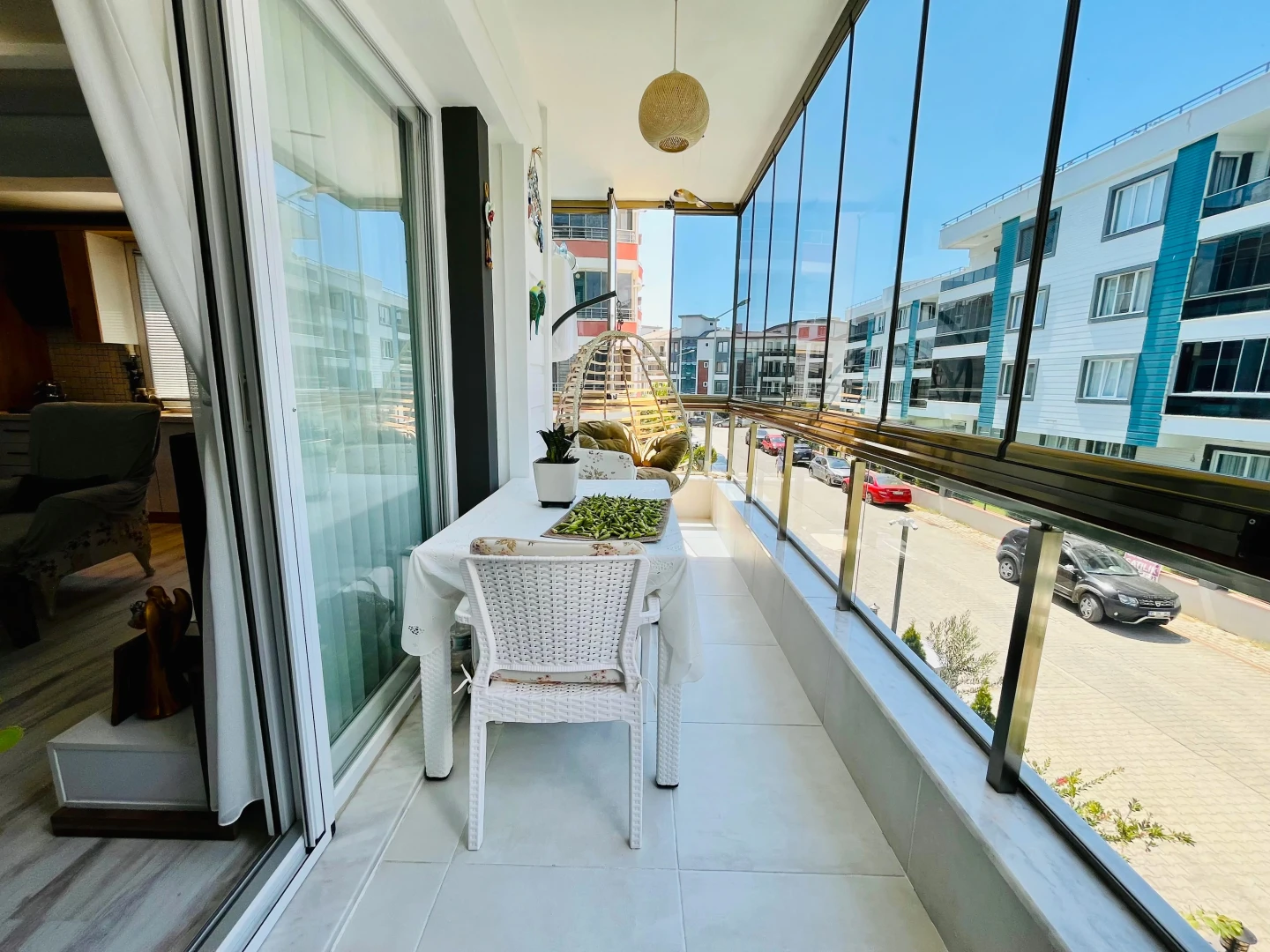 YETKİ YÜKSELDE AKÇAYIN EN GENİŞ EN FERAH SATILIK 1+1 LÜX DAİRESİ