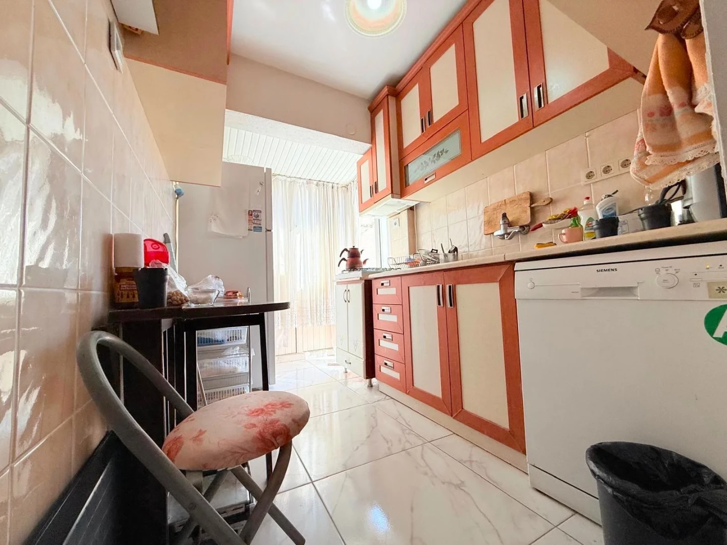▓YÜKSEL'DEN AKÇAY MERKEZ'DE FULL EŞYALI DENİZE 350m 2+1 DAİRE▓