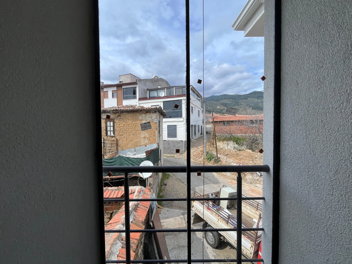 YÜKSEL'DEN SATILIK GÜRE'DE KAÇMAZ FIRSATA SIFIR LUX 1+1 DAİRE
