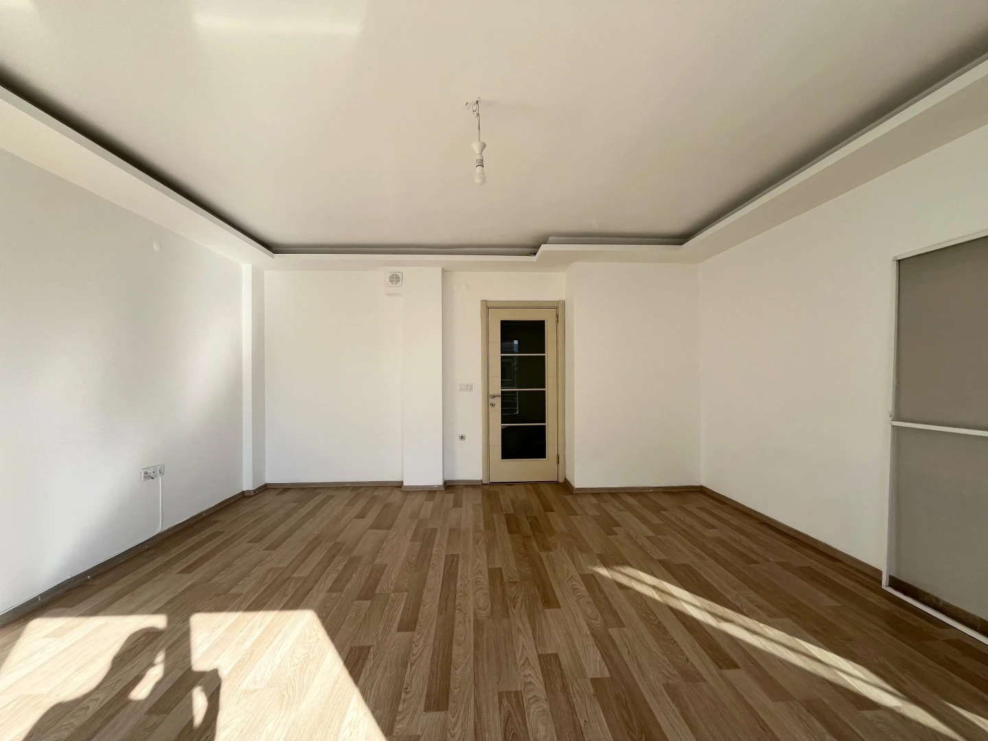 YÜKSELDEN İKİZÇAYDA KOMBİ HAZIR ARA KAT ÖN CEPHE 3+1 LÜKS DAİRE