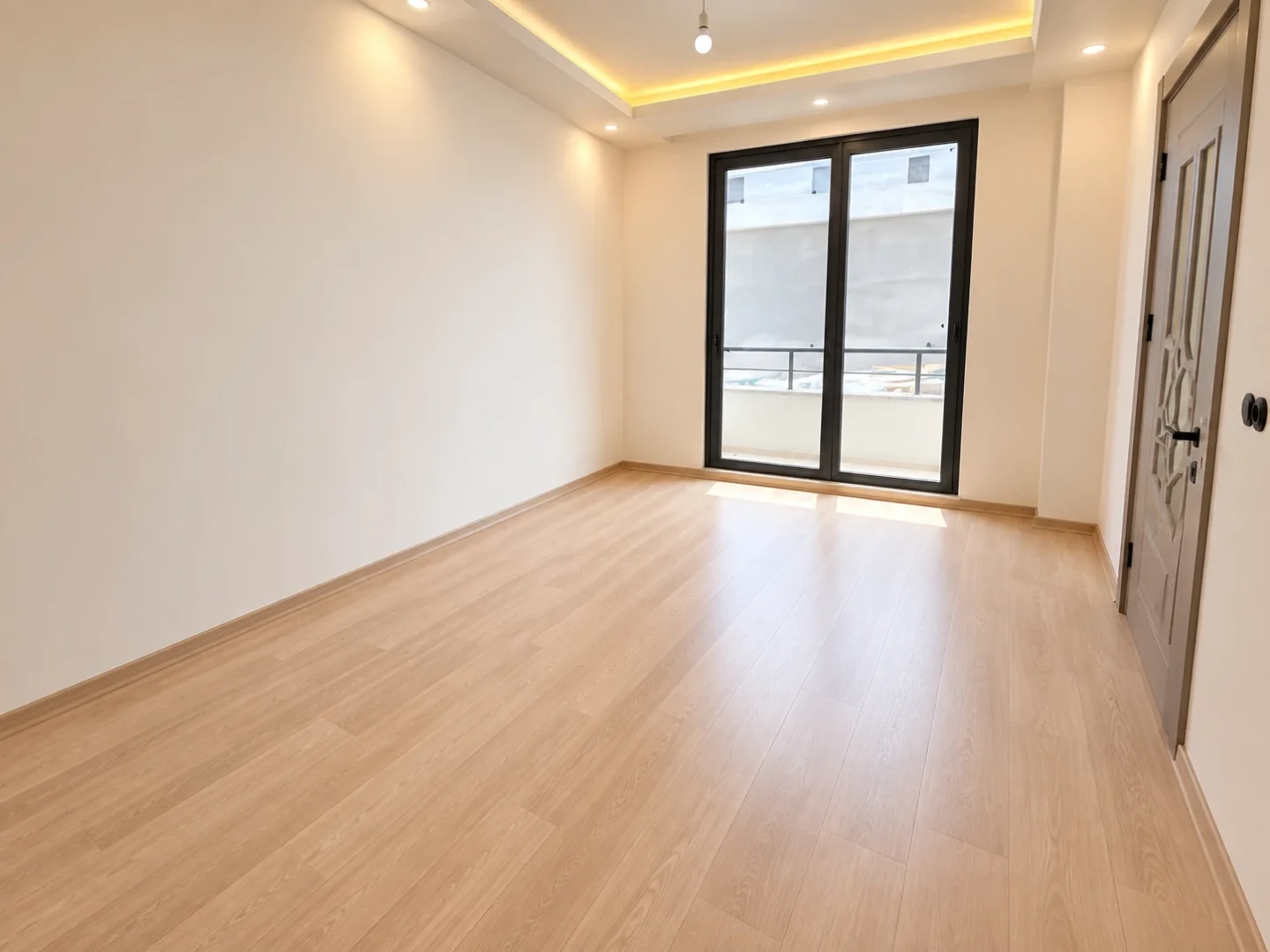 YÜKSEL'DEN TUZCUMURAT'TA GENÇ BİNADA LÜKS 1+1 OTOPARKLI DAİRE