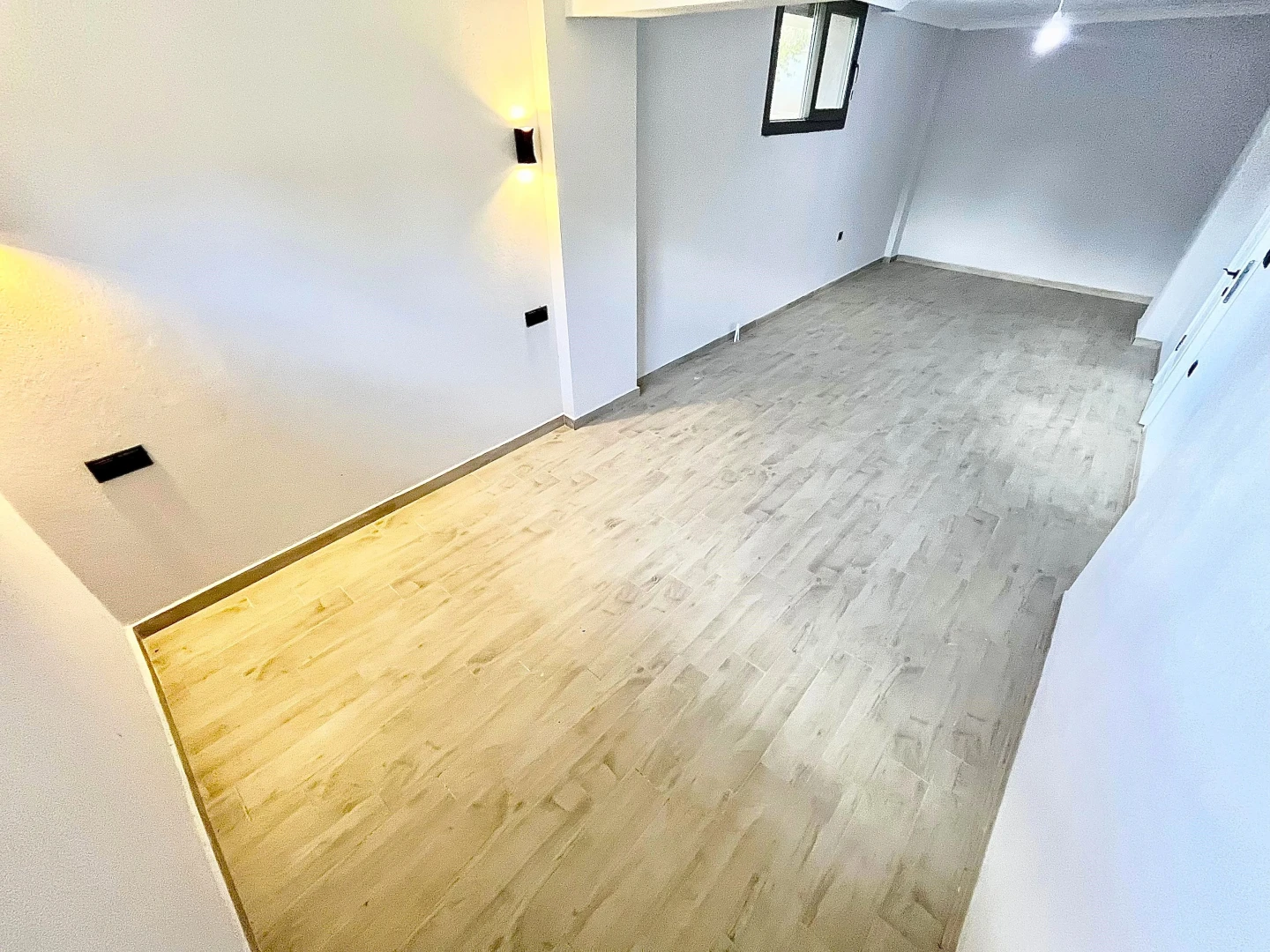 YÜKSELDEN GÜREDE HAVUZLU AYRI MUTFAK ŞAHANE SİTEDE 3+1 VİLLA