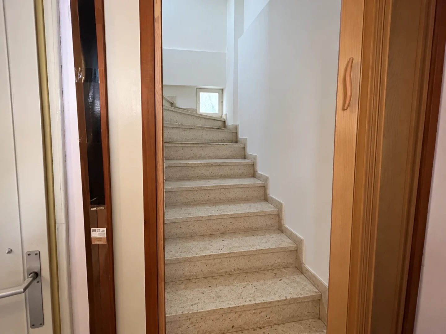 YÜKSELDEN TEK TAPUDA BÜYÜK FIRSAT! FULL KREDİLİ DÜKKAN+2,5 KAT