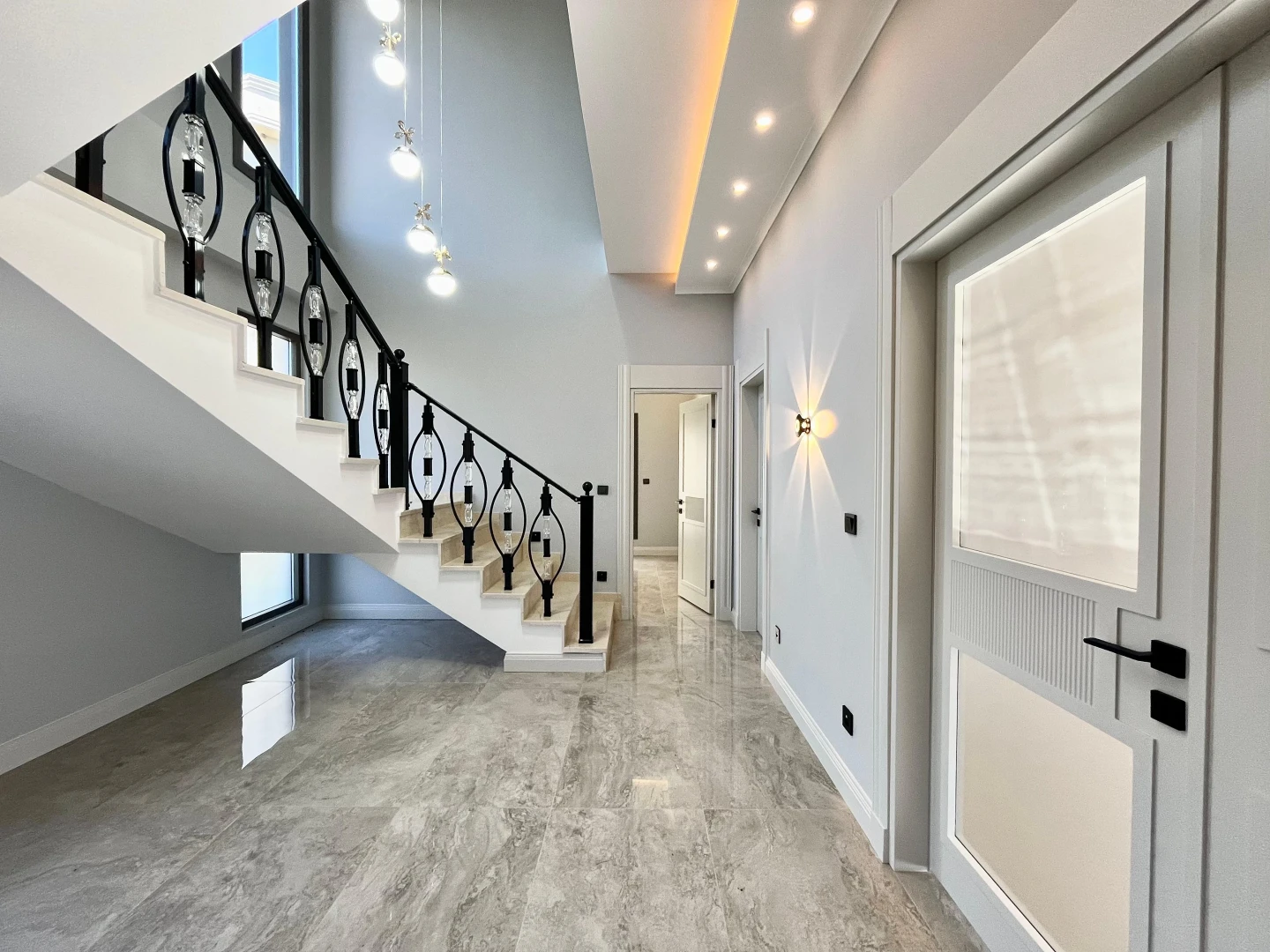 YÜKSELDEN GÜREDE 400M2 ARSA İÇİNDE TAM MÜSTAKİL HAVUZLU 4+1VİLLA