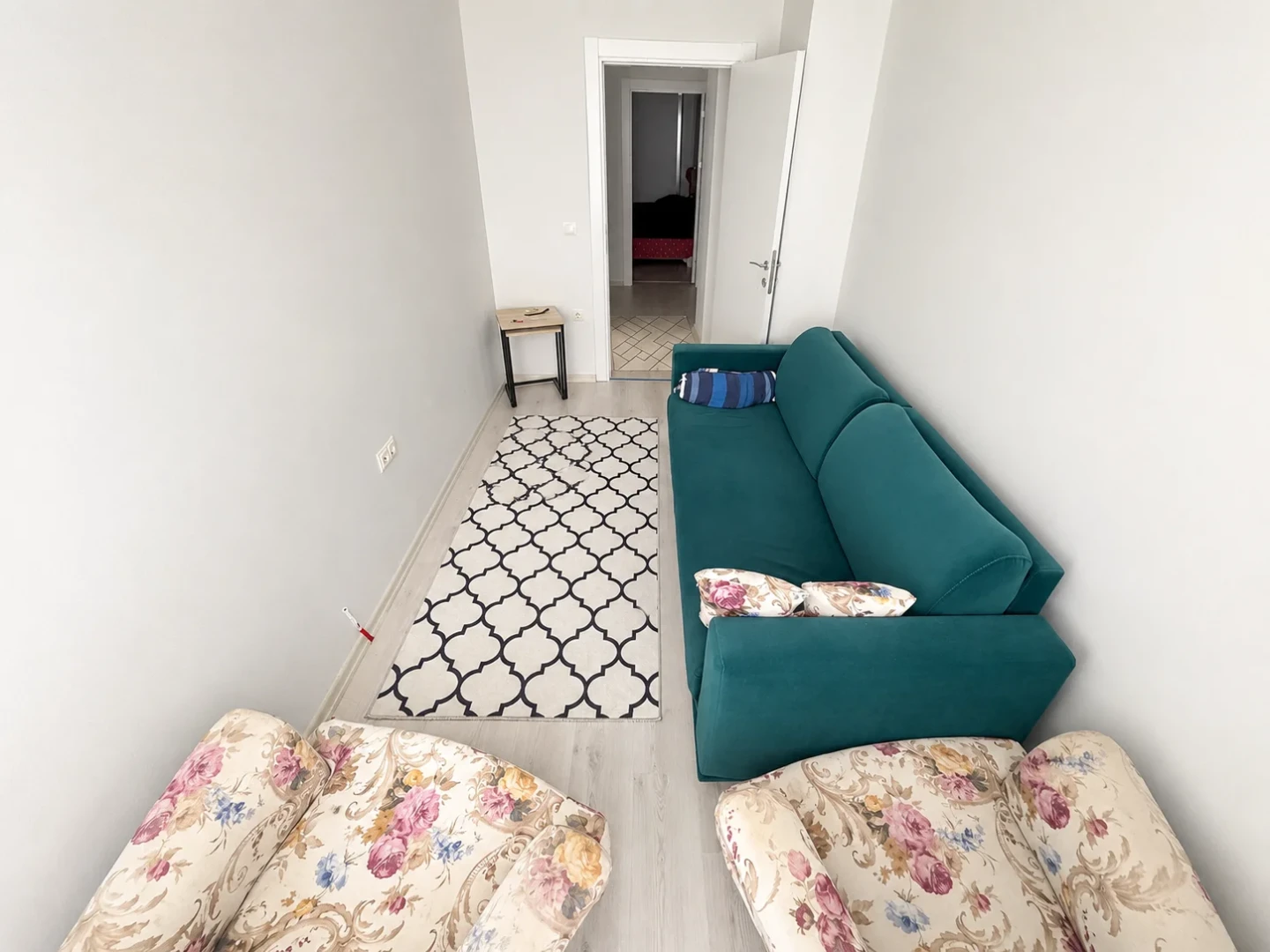 YÜKSEL'DEN EDREMİT'TE EŞYALI ÖNCEPHE 2+1 FIRSAT DAİRESİ