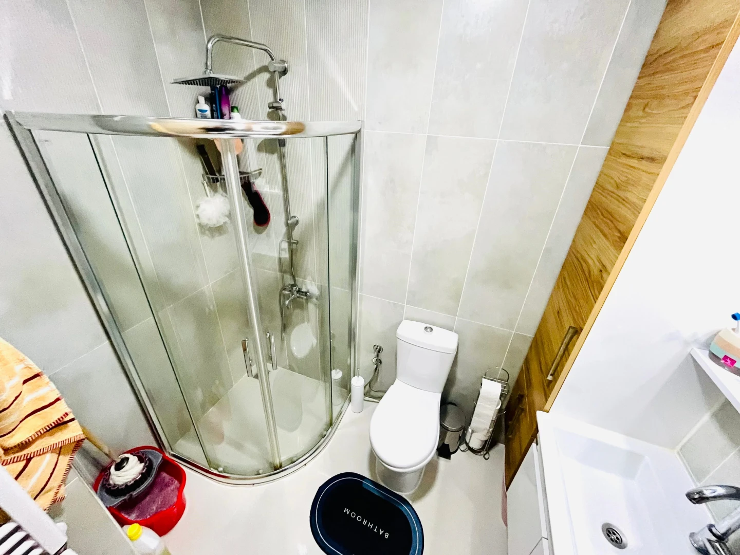 YETKİ YÜKSELDE AKÇAYIN EN GENİŞ EN FERAH SATILIK 1+1 LÜX DAİRESİ