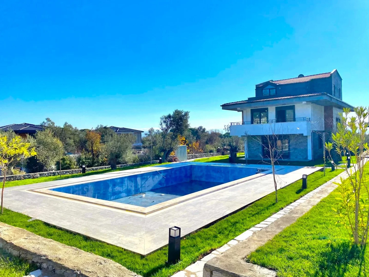 YÜKSELDEN GÜREDE HAVUZLU LÜX PROJE DE 3+1 MUHTEŞEM VİLLA