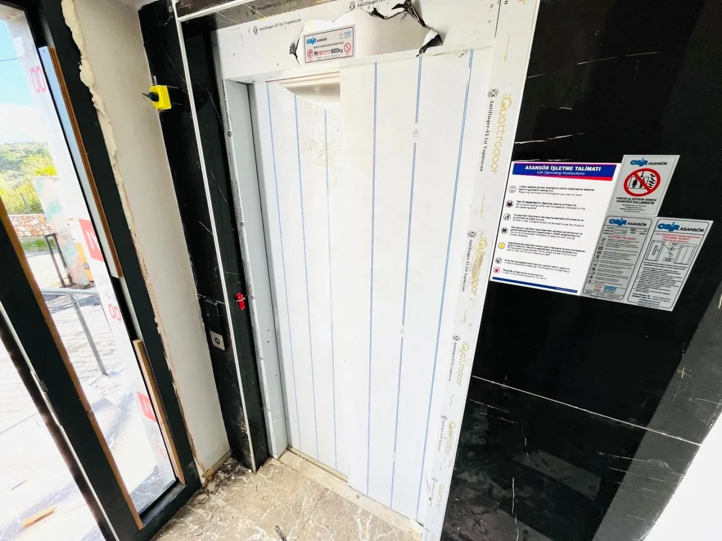YÜKSELDEN GÜRE ÇAMLIBELDE ŞAHANE TERASIYLA OTOPARKLI 1+1 DAİRE