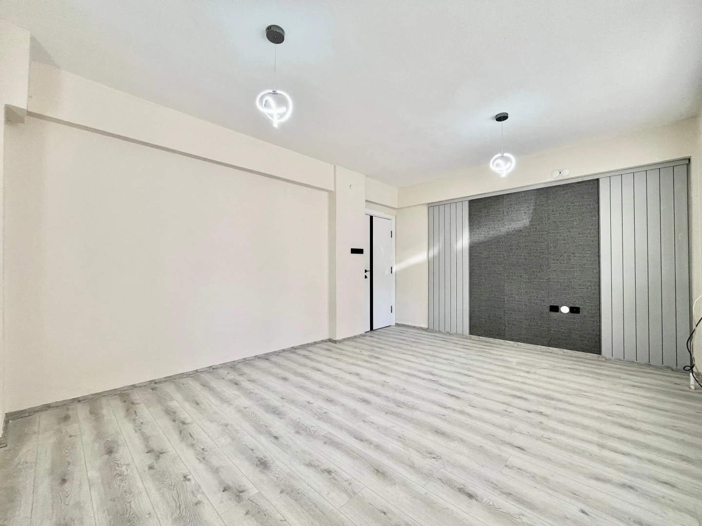 YÜKSELDEN ALTINKUMDA ÖNCEPHE AYRI MUTFAK ARAKAT FIRSAT 2+1 DAİRE