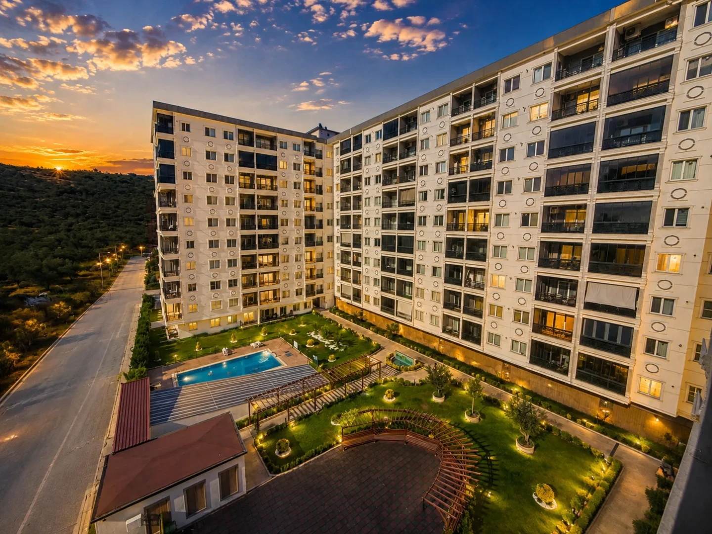YÜKSEL'DEN OTEL KONFORUNDA YAŞAMツ DOĞA MANZARALI 2+1 LÜX DAİRE
