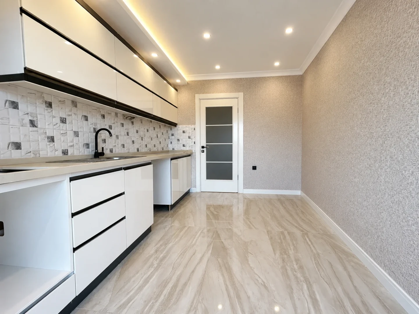 YÜKSEL'DEN KADIKÖY'DE 170 m² KONFORLU FERAH 4+1 SIFIR DUBLEKS