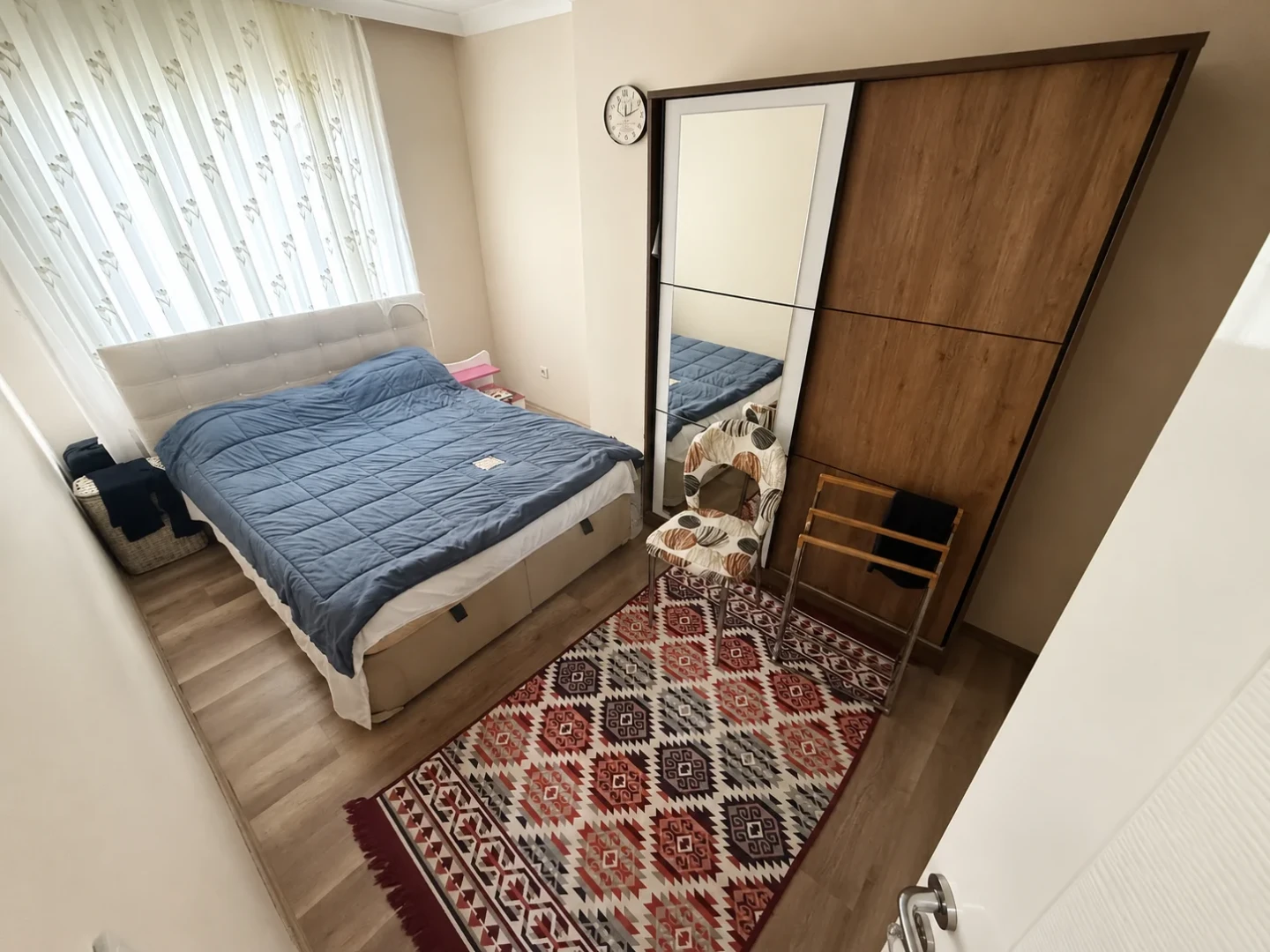 YÜKSELDEN ALTINKUMDA AYRI MUTFAKLI ARAKAT DOĞALGAZLI 2+1 DAİRE