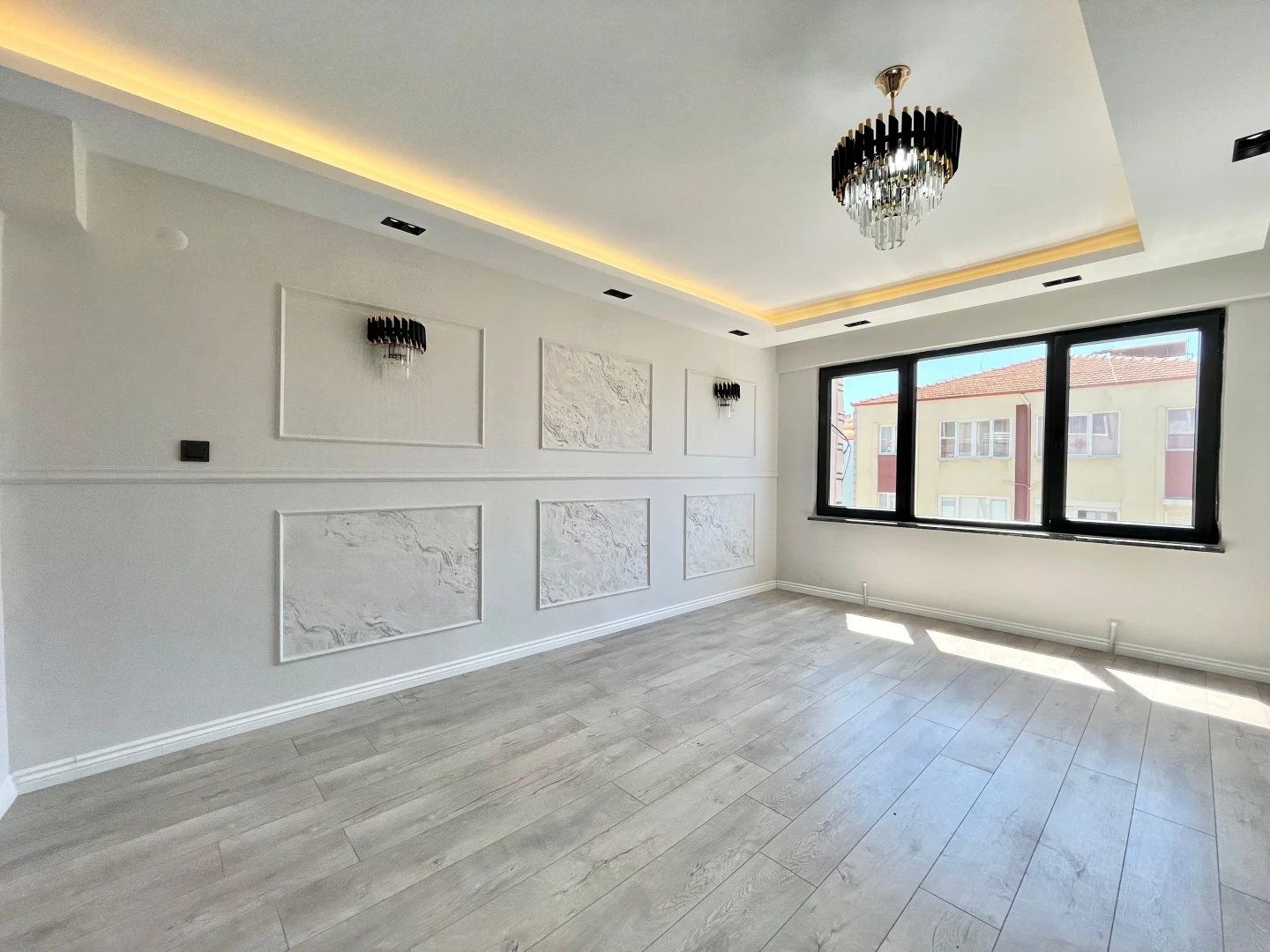 YÜKSEL'DEN AKÇAY'DA ARAKAT 25m2 GENİŞ AYRI MUTFAKLI LUX 2+1DAİRE