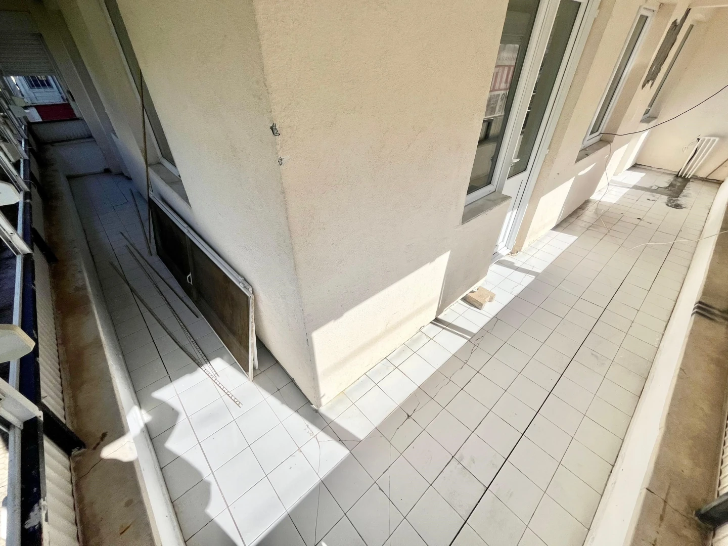 YÜKSELDEN ALTINKUMDA ÖNCEPHE AYRI MUTFAK ARAKAT FIRSAT 2+1 DAİRE