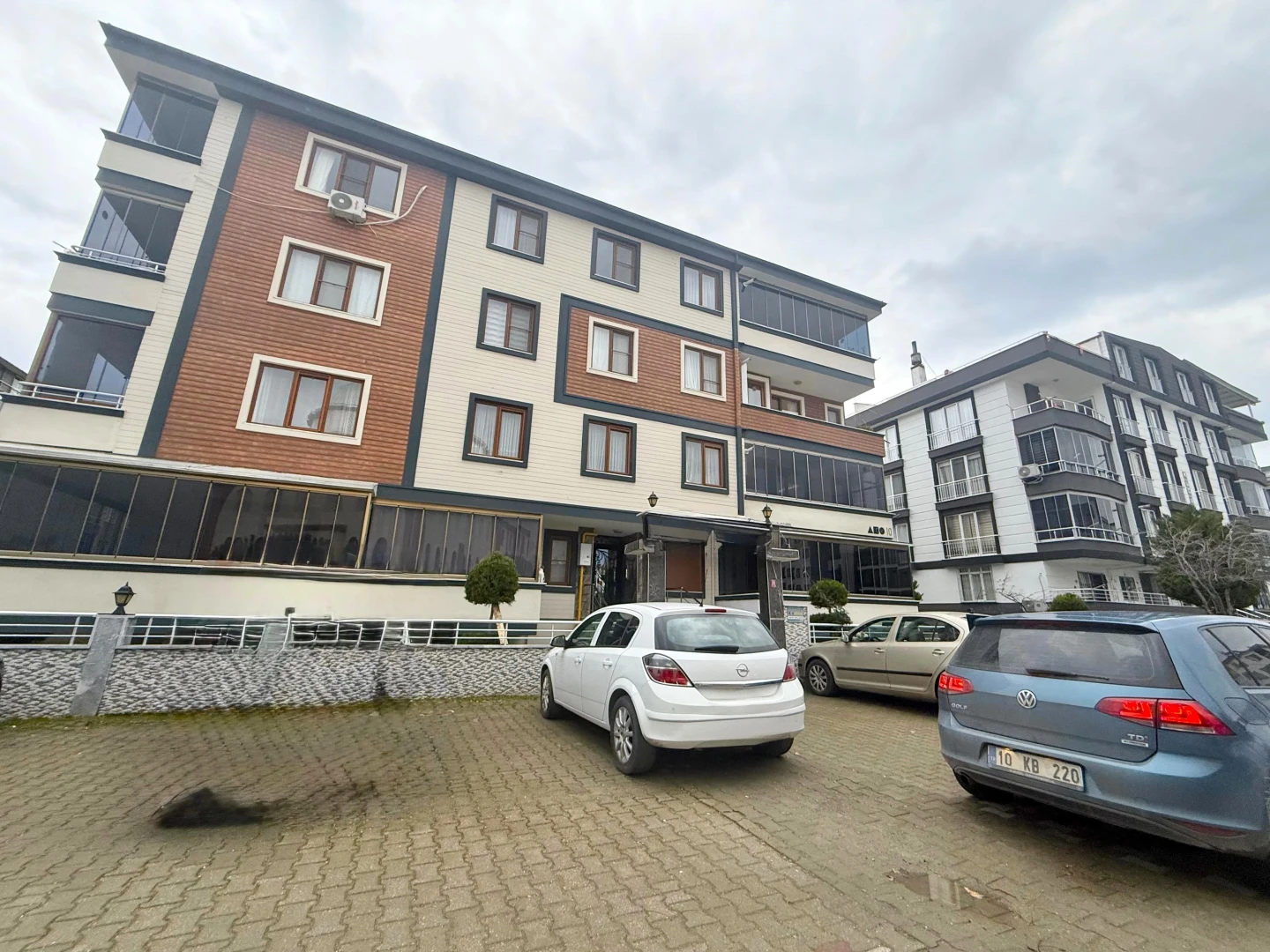 YÜKSEL'DEN ALTINKUM'DA AYRI MUTFAKLI YENİ BİNADA LUX 2+1 DAİRE