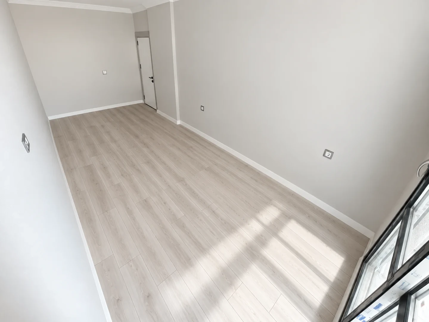 YÜKSEL'DEN KADIKÖY'DE FULL KREDİLİ TAKASA AÇIK ARAKAT 1+1 DAİRE