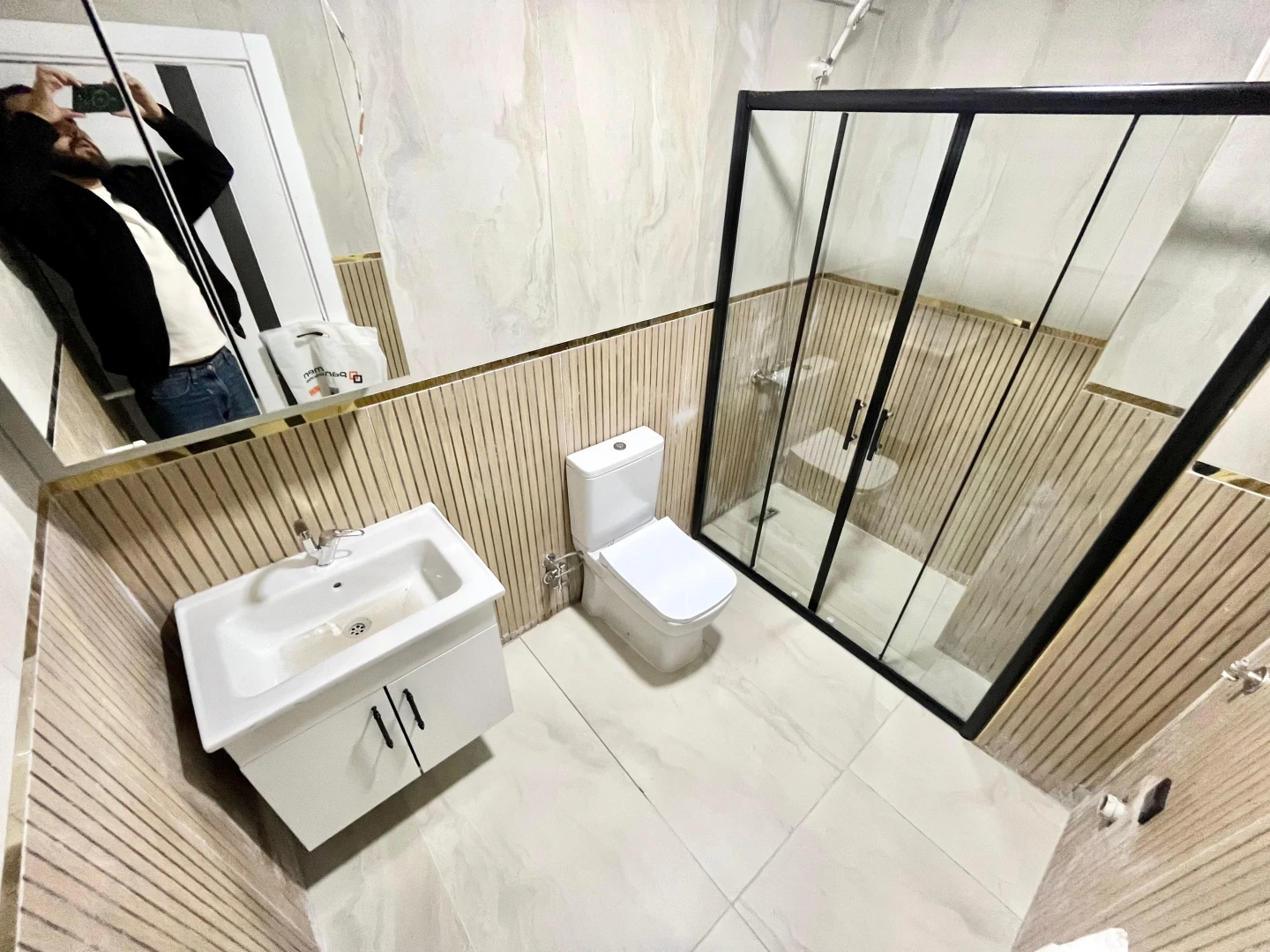 YÜKSELDEN ALTINKUMDA ÖNCEPHE AYRI MUTFAK ARAKAT FIRSAT 2+1 DAİRE