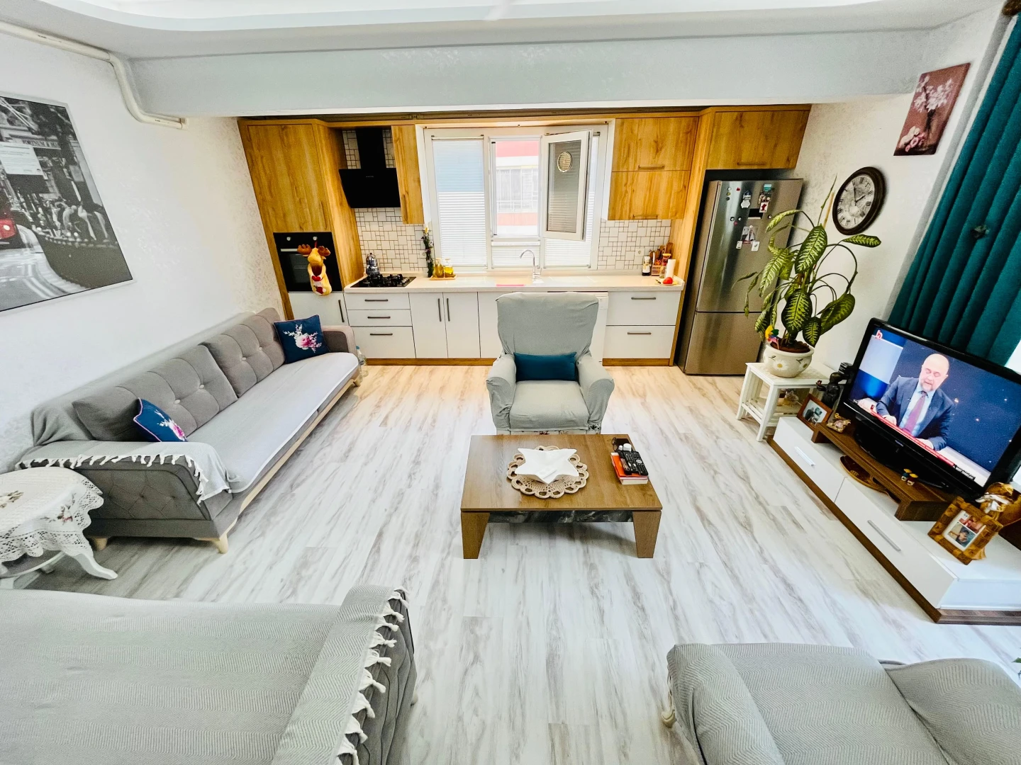 YETKİ YÜKSELDE AKÇAYIN EN GENİŞ EN FERAH SATILIK 1+1 LÜX DAİRESİ