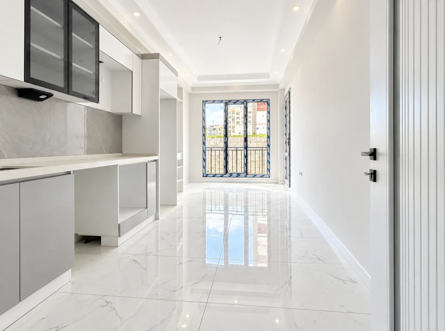 YÜKSEL'DEN KADIKÖY'DE FULL KREDİLİ TAKASA AÇIK ARAKAT 1+1 DAİRE