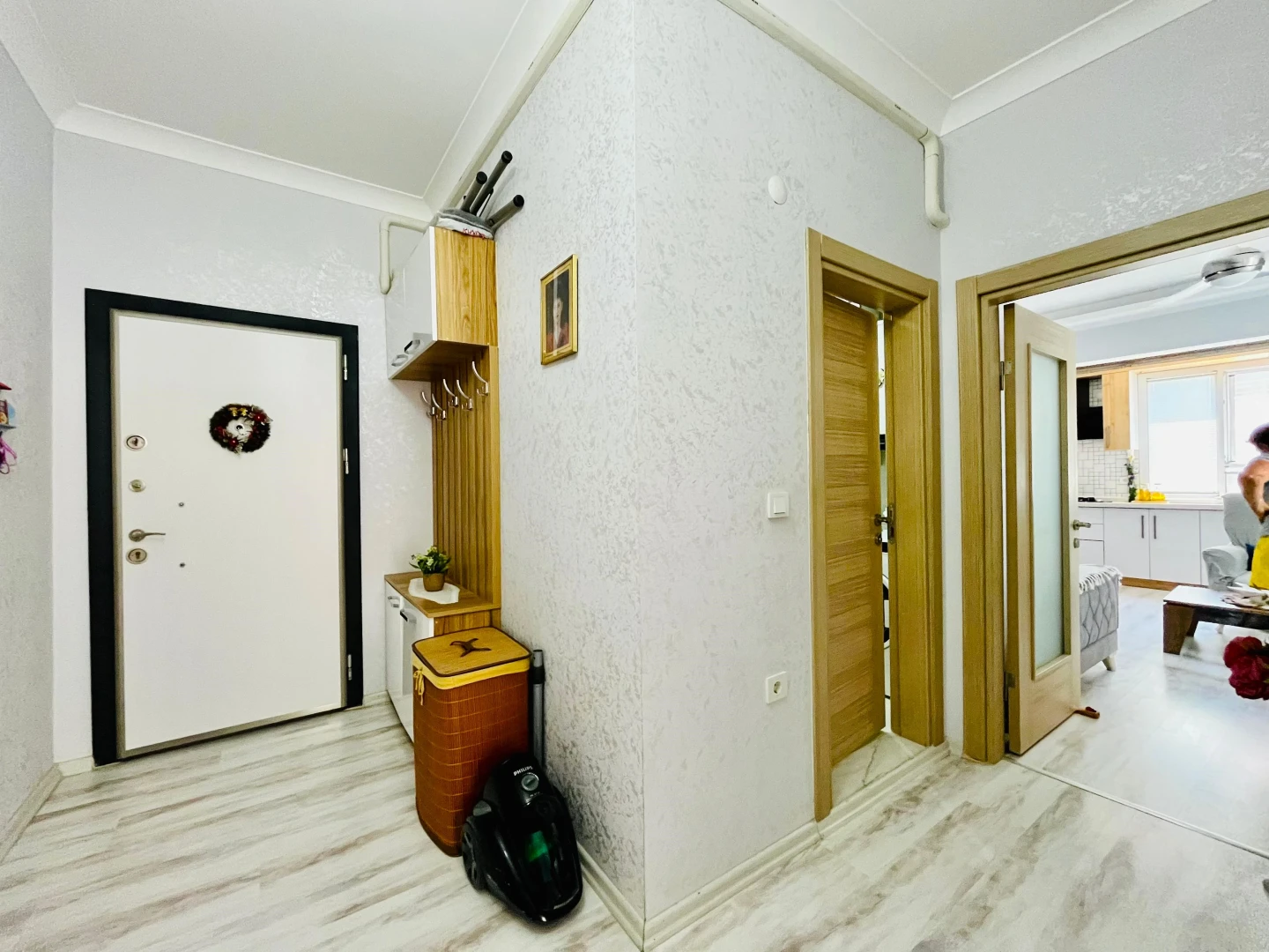 YETKİ YÜKSELDE AKÇAYIN EN GENİŞ EN FERAH SATILIK 1+1 LÜX DAİRESİ