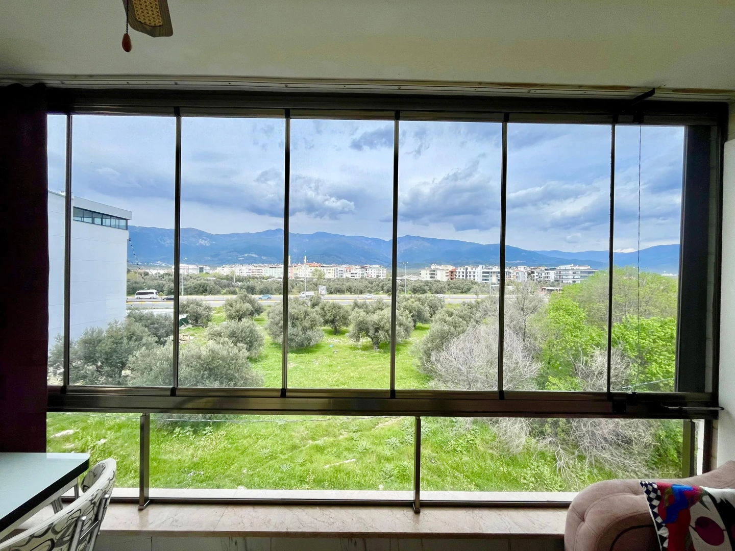 YÜKSELDEN AKÇAY'DA FULL KREDİLİ ÖNCEPHE EBEVEYN BANYOLU 3+1DAİRE