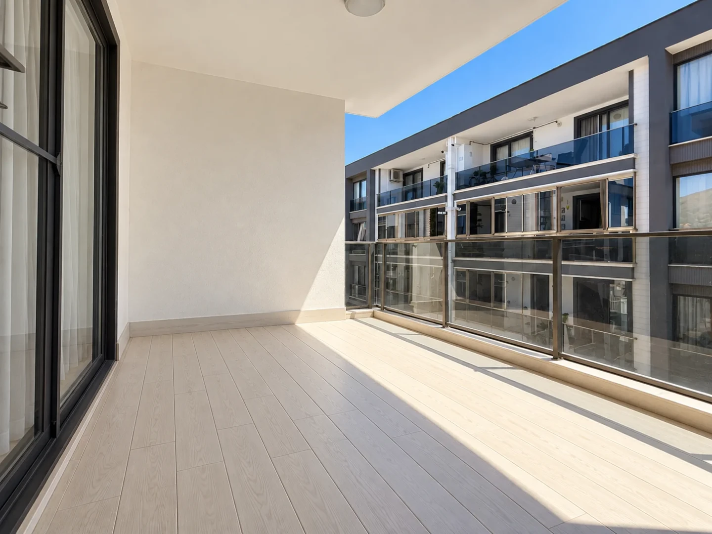ꨄ︎ YÜKSEL'DEN KADIKÖY'DE ÖN CEPHE ARA KAT LÜKS SİTE İÇİNDE 3+1 SATILIK DAİRE ꨄ