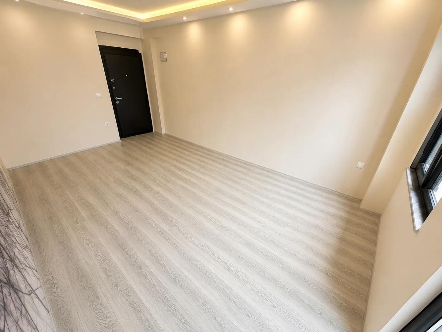 YÜKSEL'DEN KADIKÖY'DE SATIŞA YENİ ÇIKAN ŞIK 2+1 DAİRE