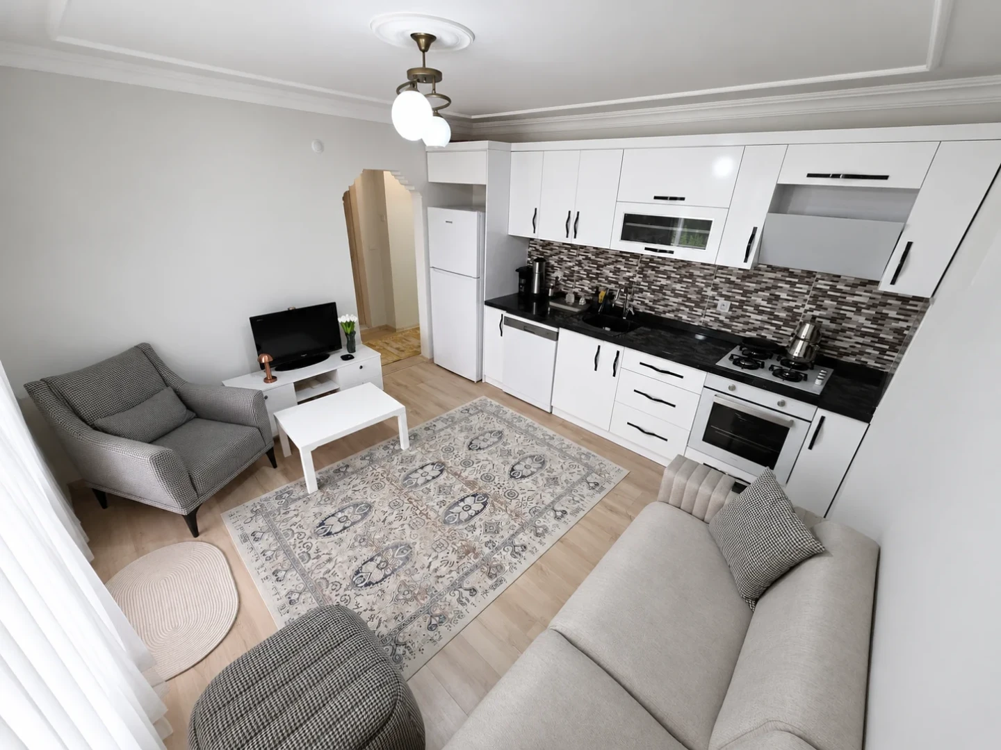 YÜKSELDEN ALTINKUMDA BAHÇE KULLANIMLI 7 YAŞINDA FIRSAT 2+1 DAİRE
