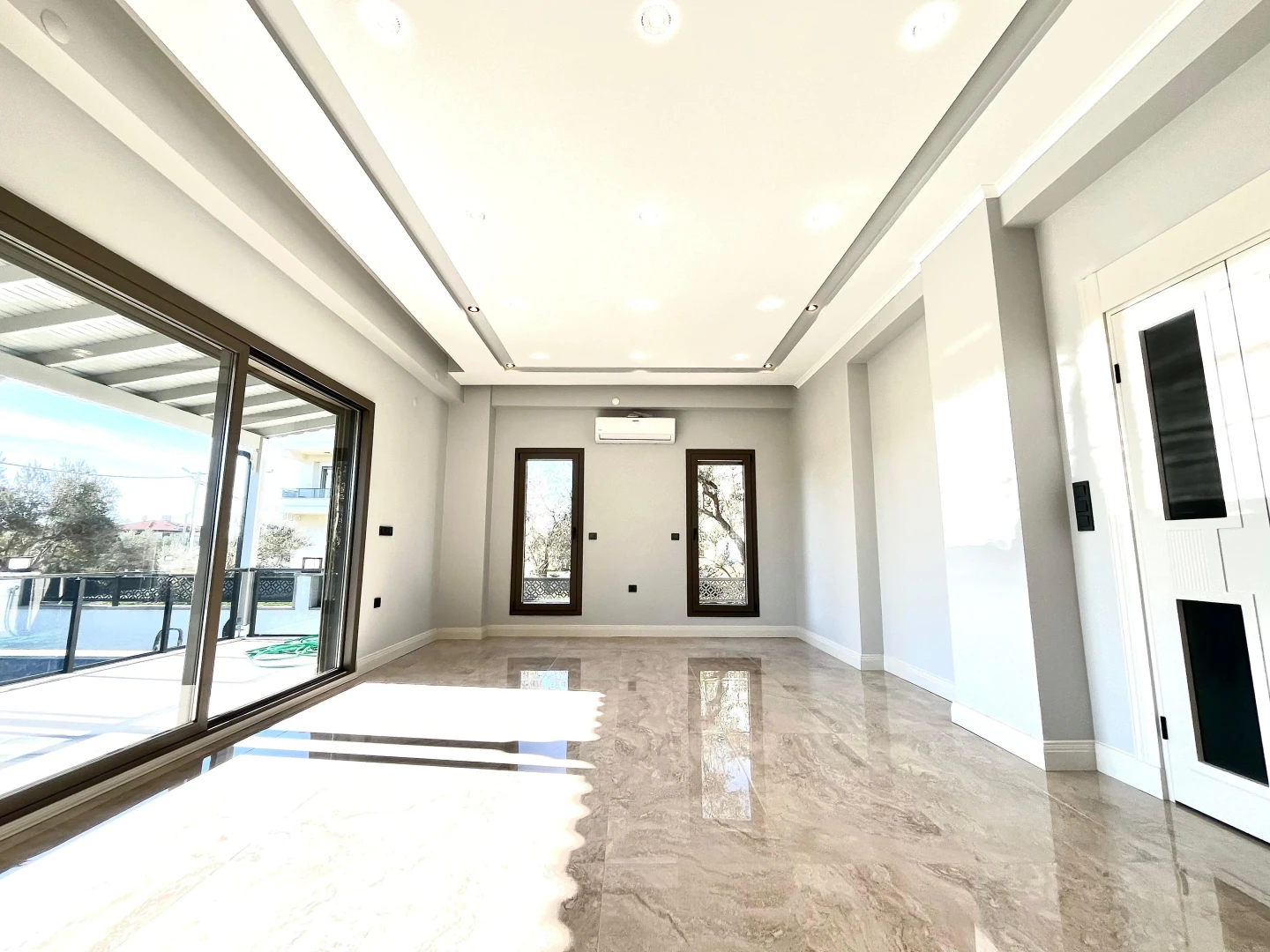 YÜKSELDEN GÜREDE 400M2 ARSA İÇİNDE TAM MÜSTAKİL HAVUZLU 4+1VİLLA