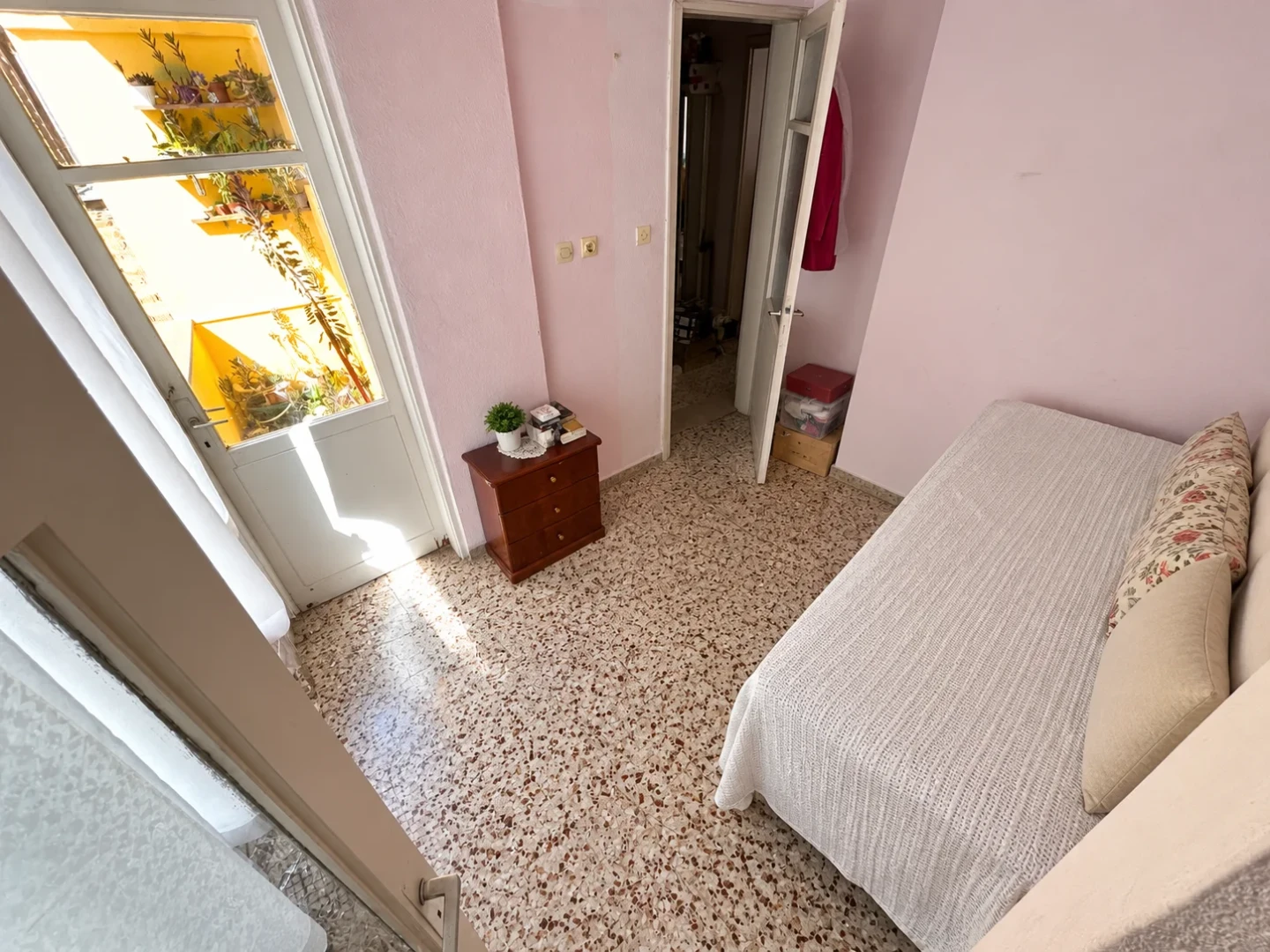 YÜKSELDEN TEK TAPUDA BÜYÜK FIRSAT! FULL KREDİLİ DÜKKAN+2,5 KAT